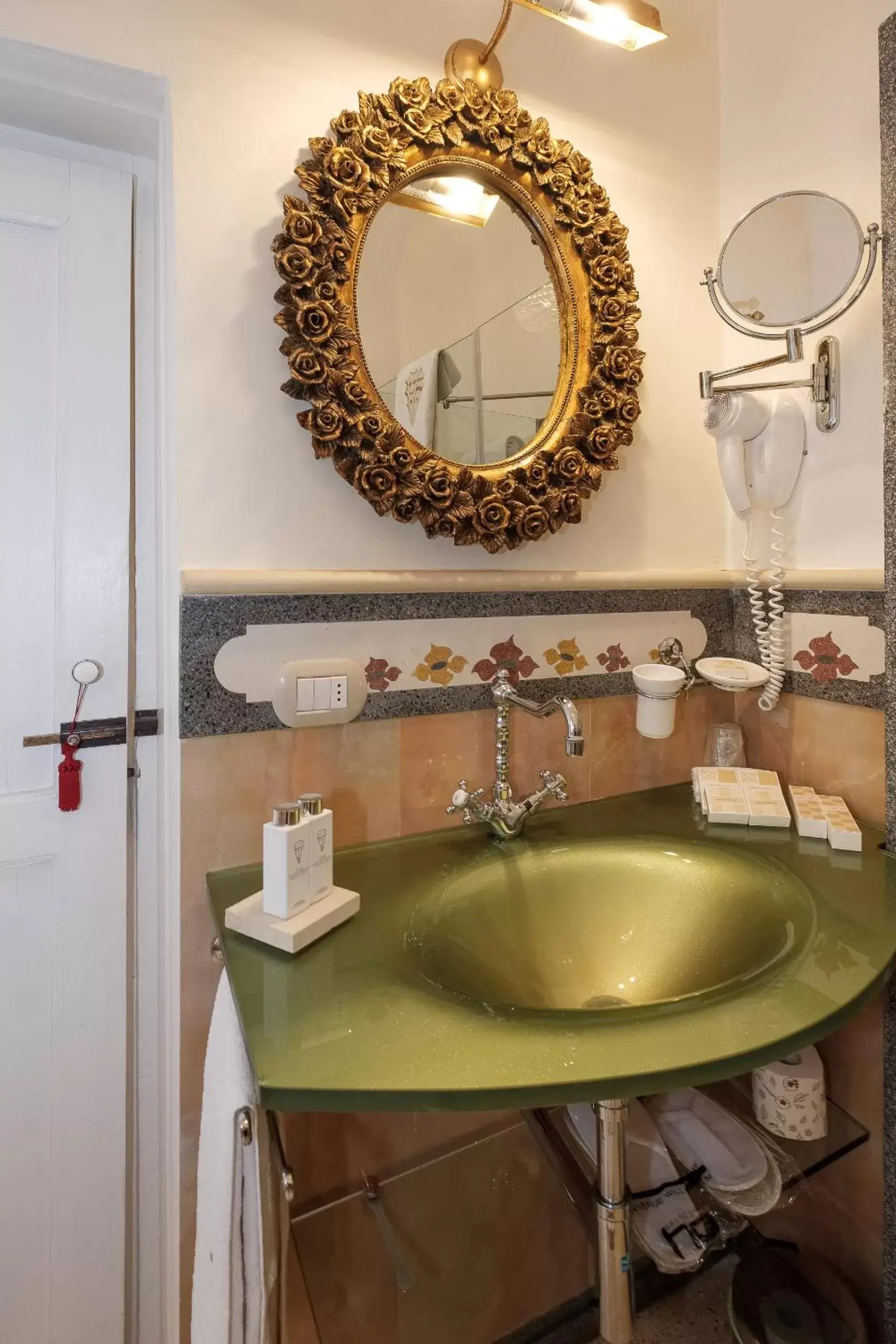 Bathroom in Palazzo Gallo Resort