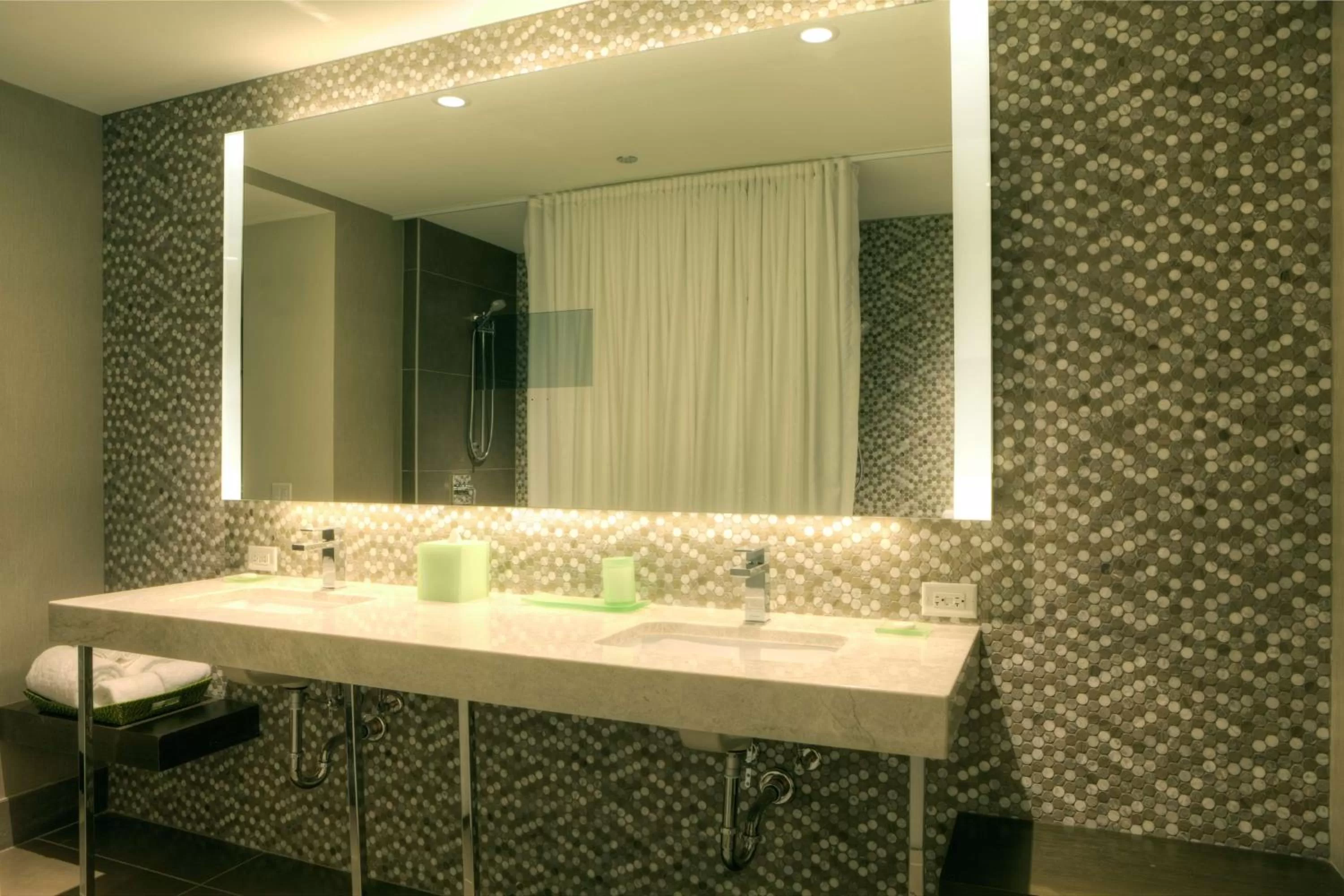 Photo of the whole room in Hyatt Centric The Loop Chicago