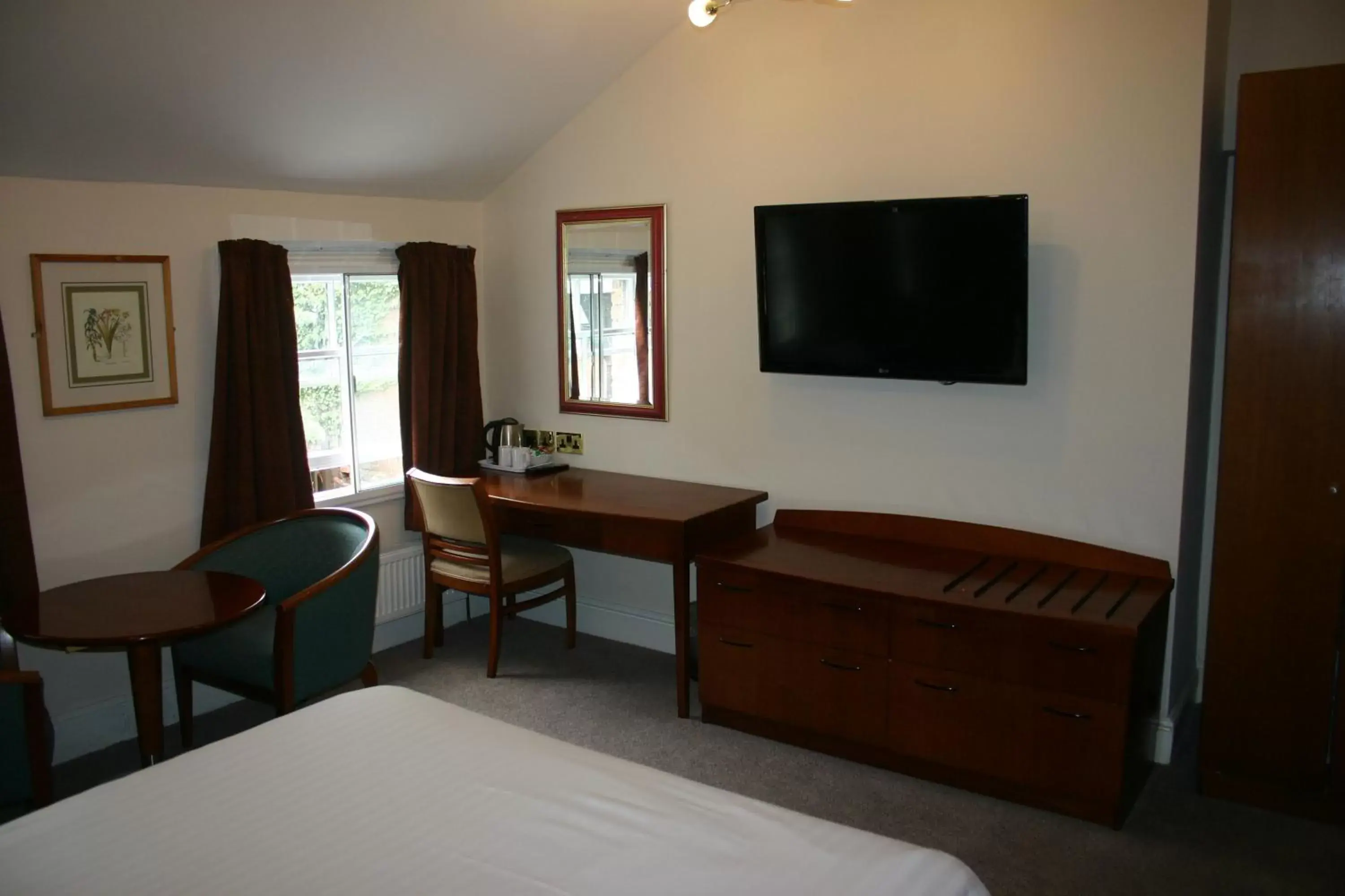 Day, Bed in The Vaults Day, Bed in The Vaults