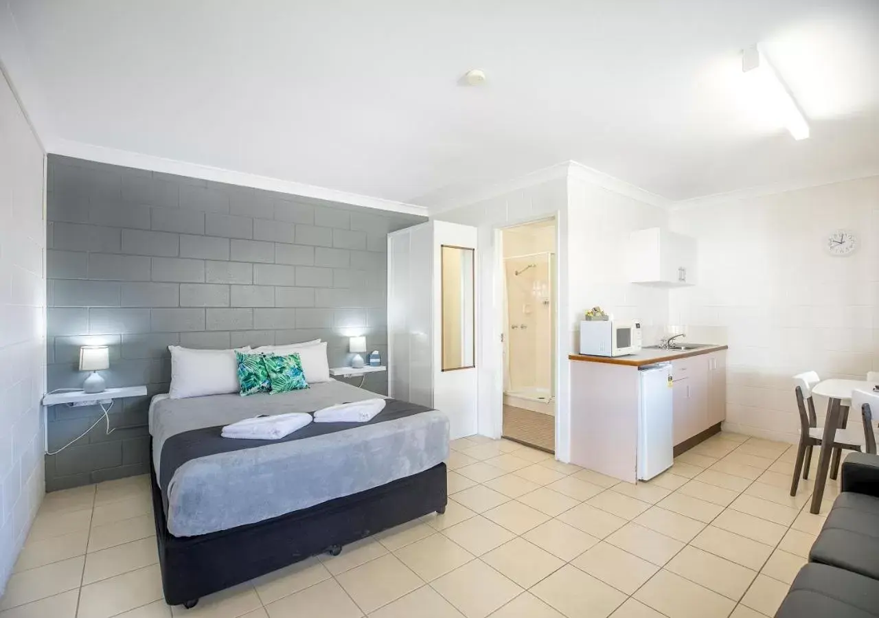 Superior Double or Twin Room in Banjo Paterson Motor Inn Superior Double or Twin Room in Banjo Paterson Motor Inn