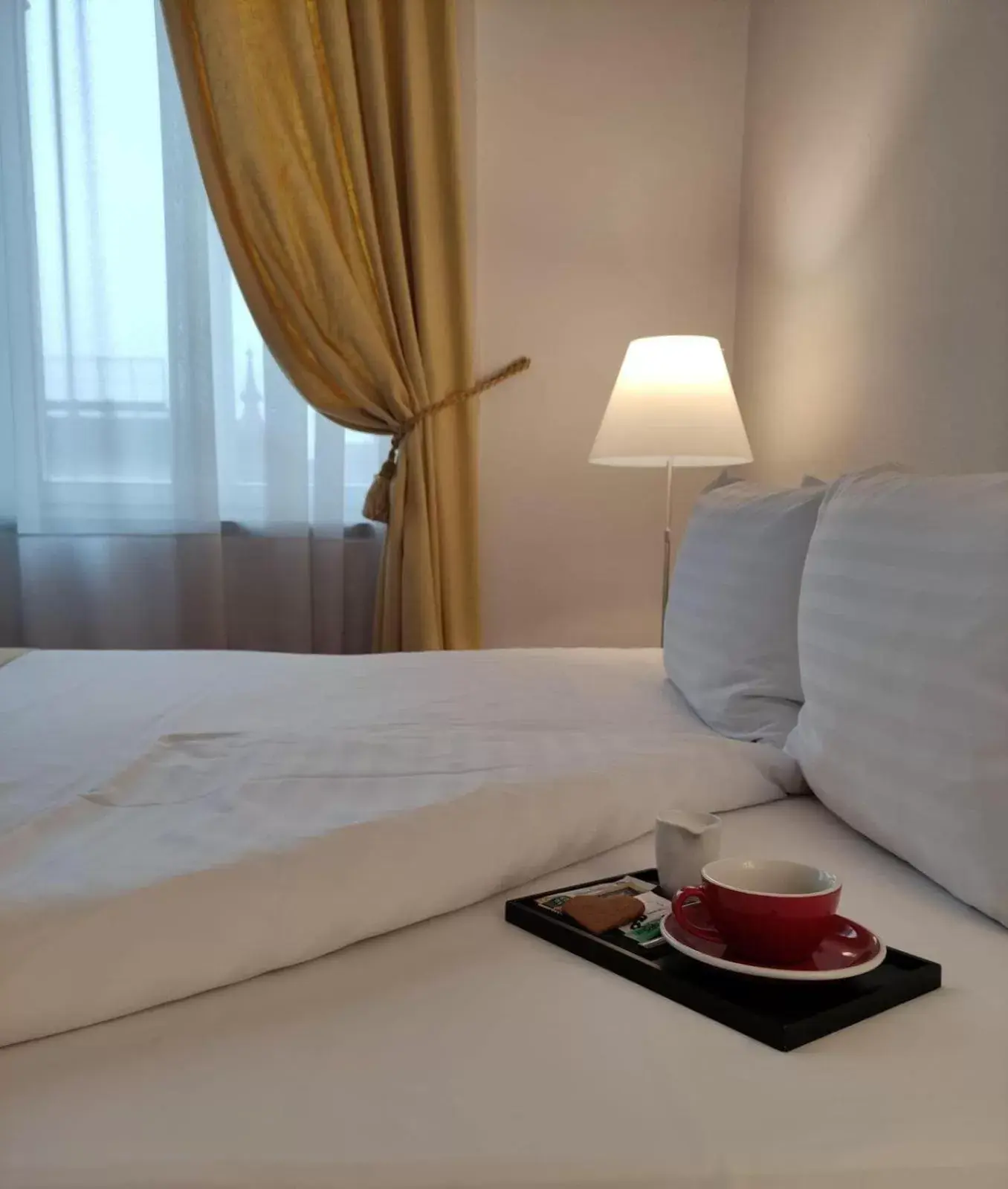 Bed in Hotel Concordia