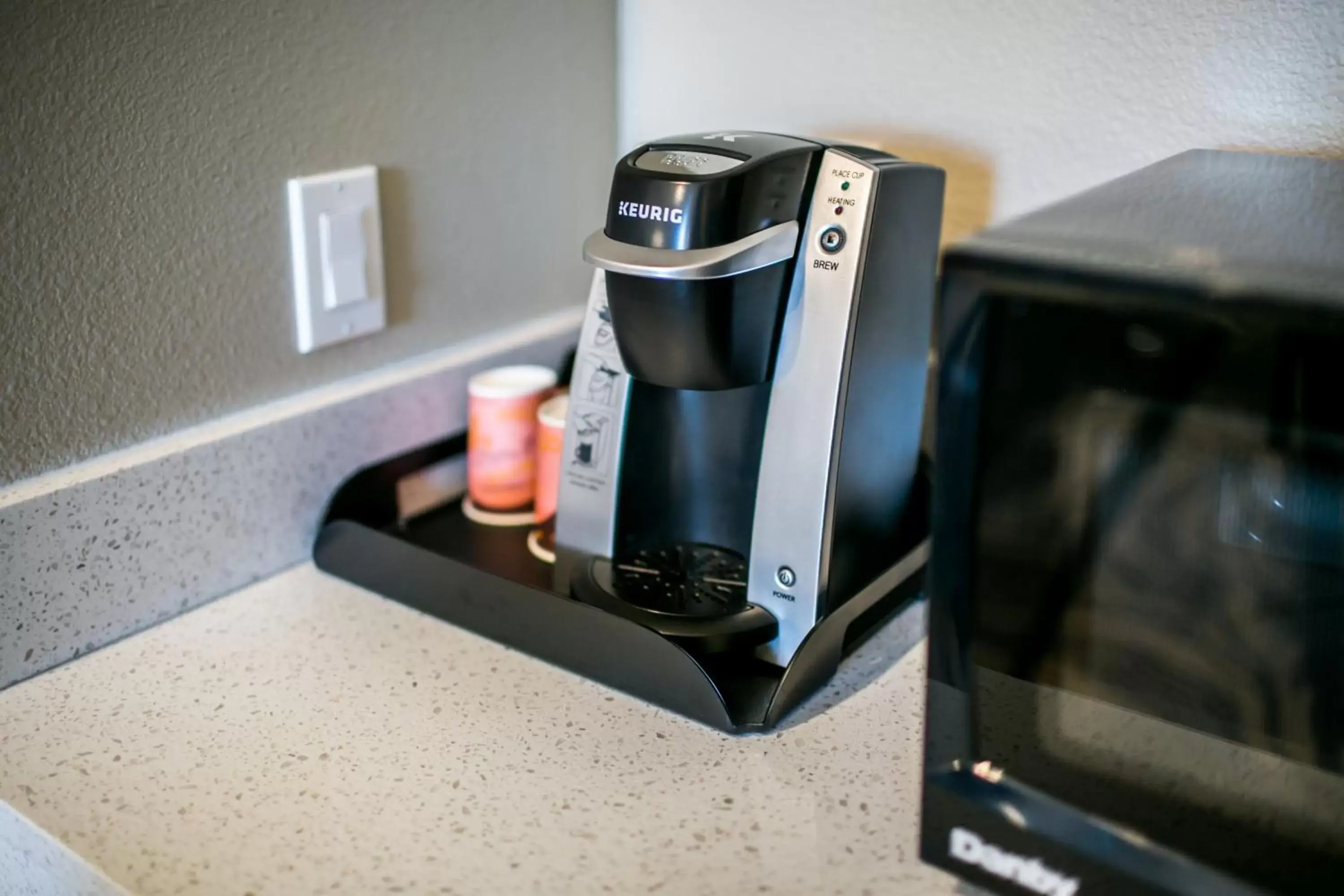 Coffee/tea facilities in Hotel Siri Downtown - Paso Robles