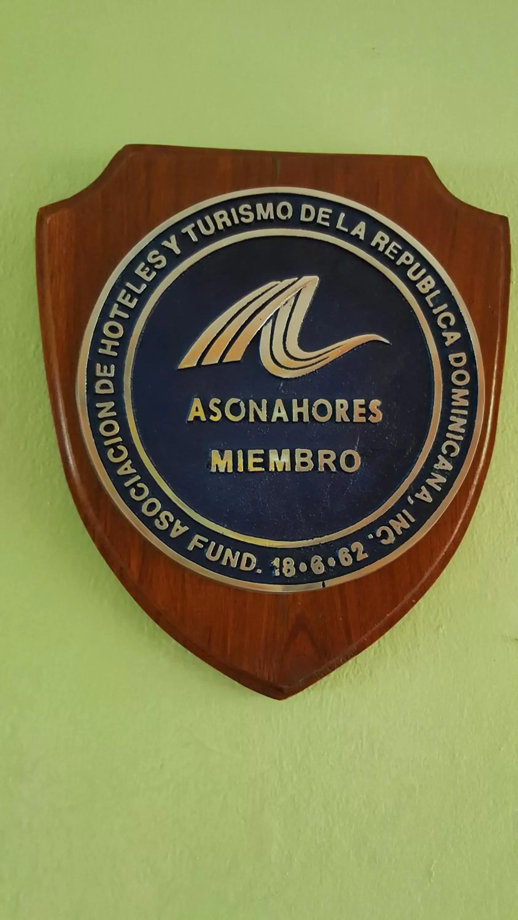 Certificate/Award, Property Logo/Sign in La Residencia del Paseo