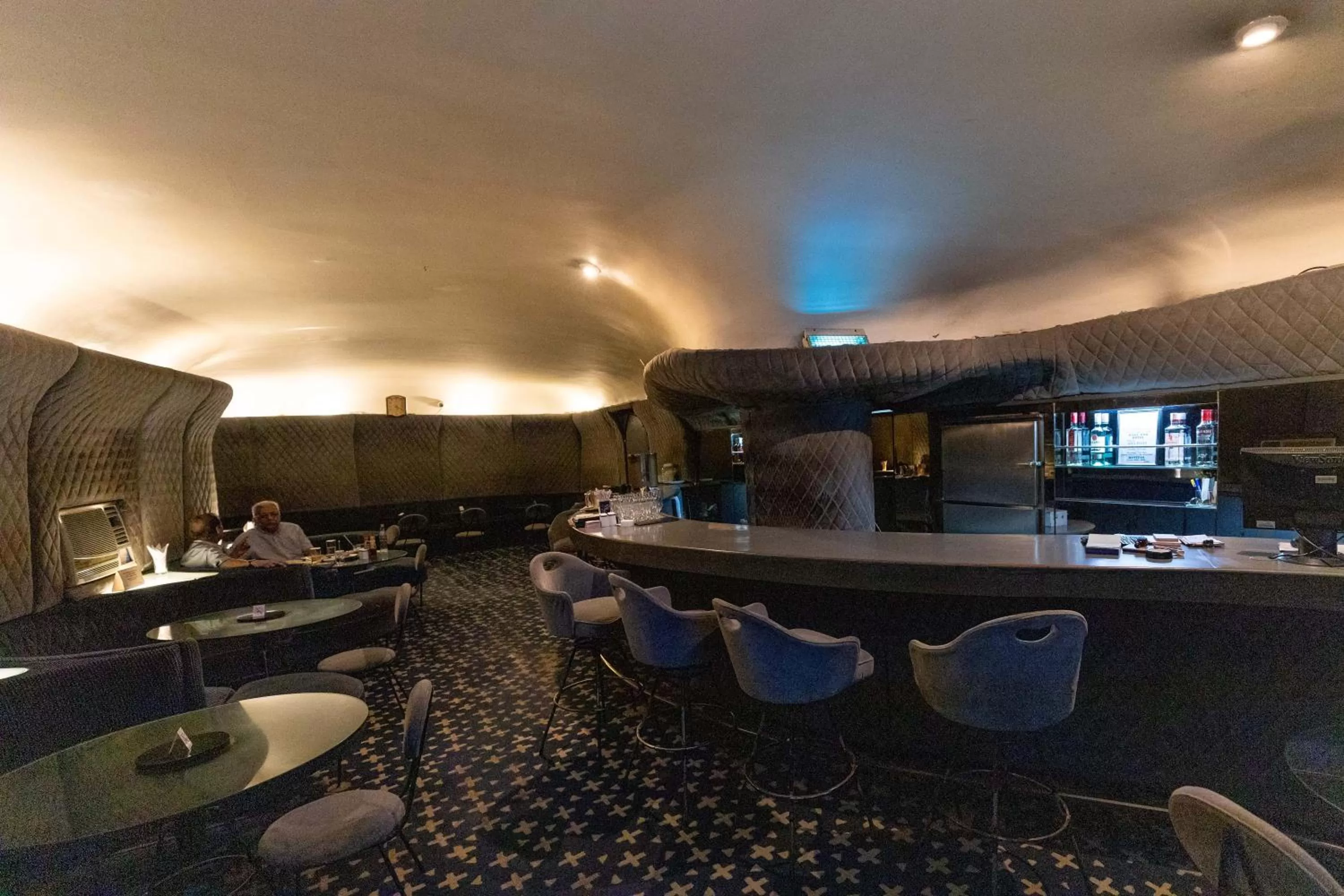 Restaurant/places to eat in West End Hotel Opp Bombay Hospital