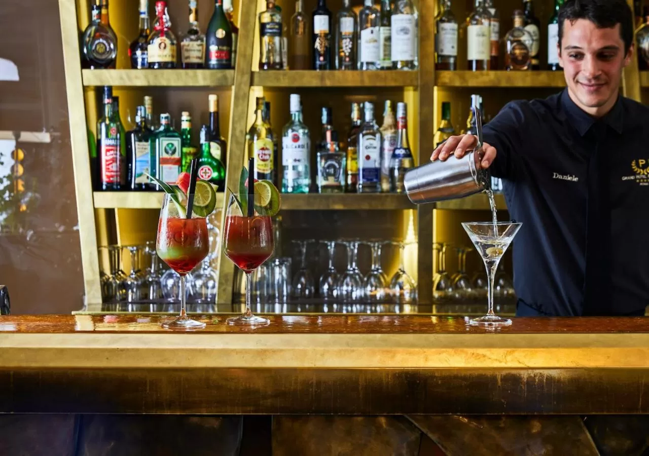 Lounge or bar in FH55 Grand Hotel Palatino