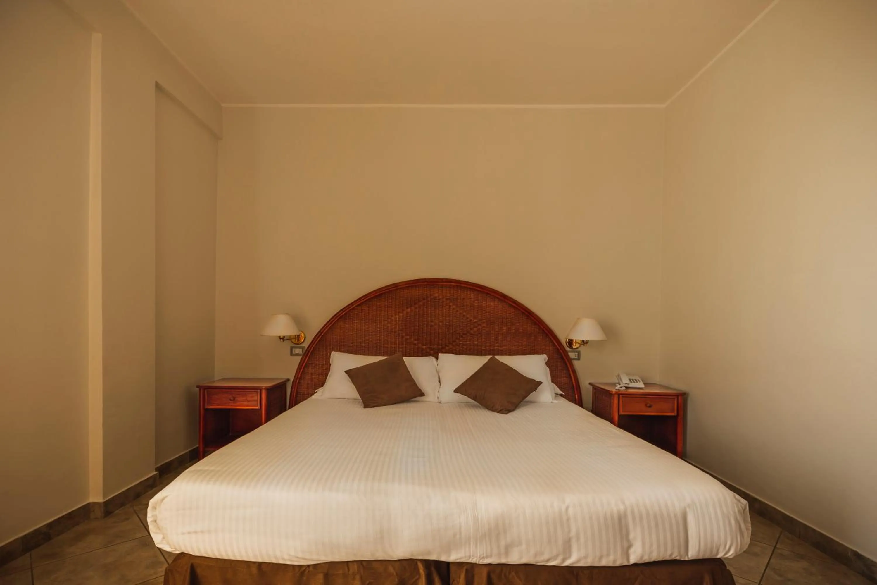 Bed in Apulia Hotel Taranto Ara Solis