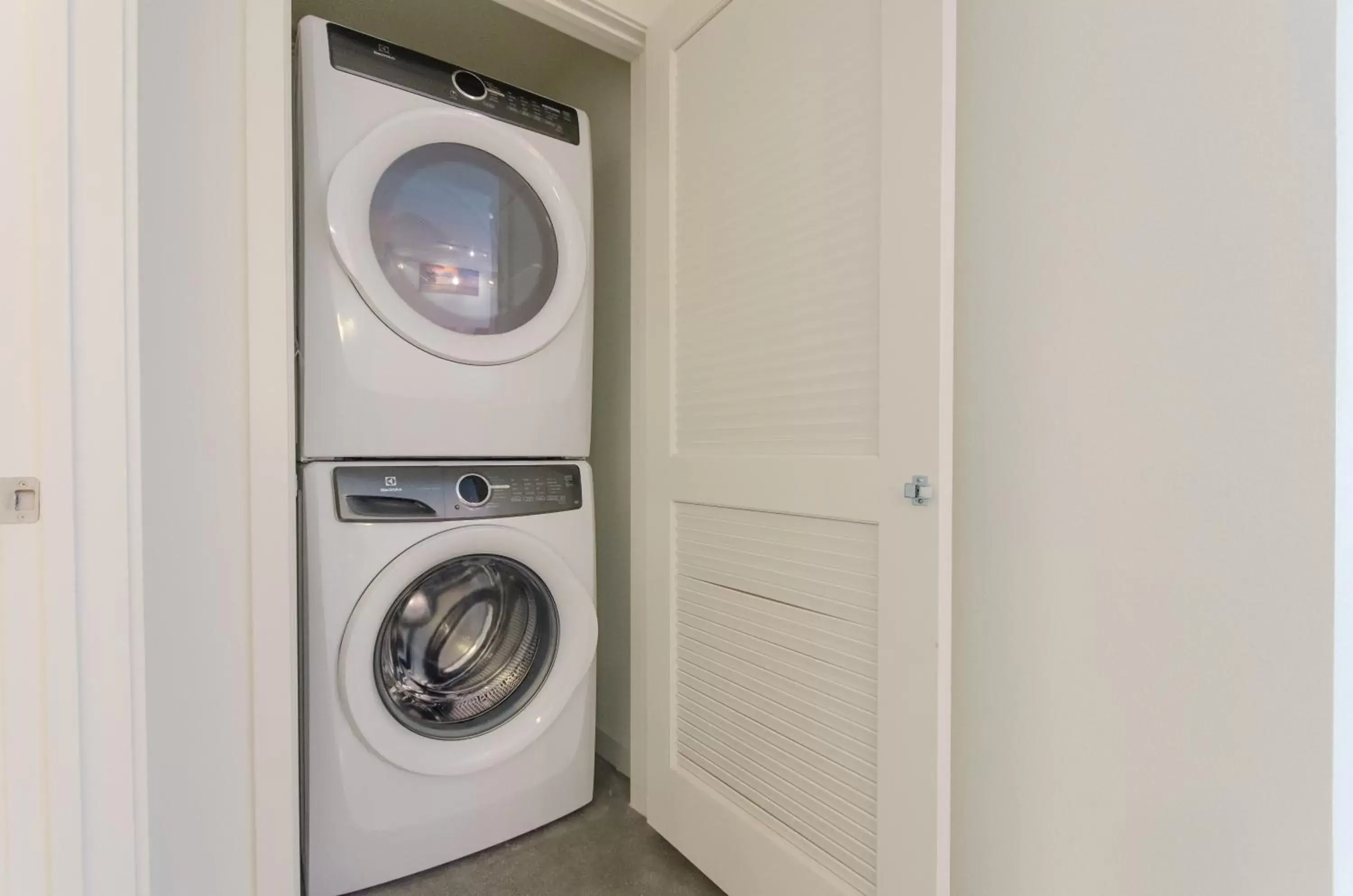 laundry in Modern Apartment Rentals
