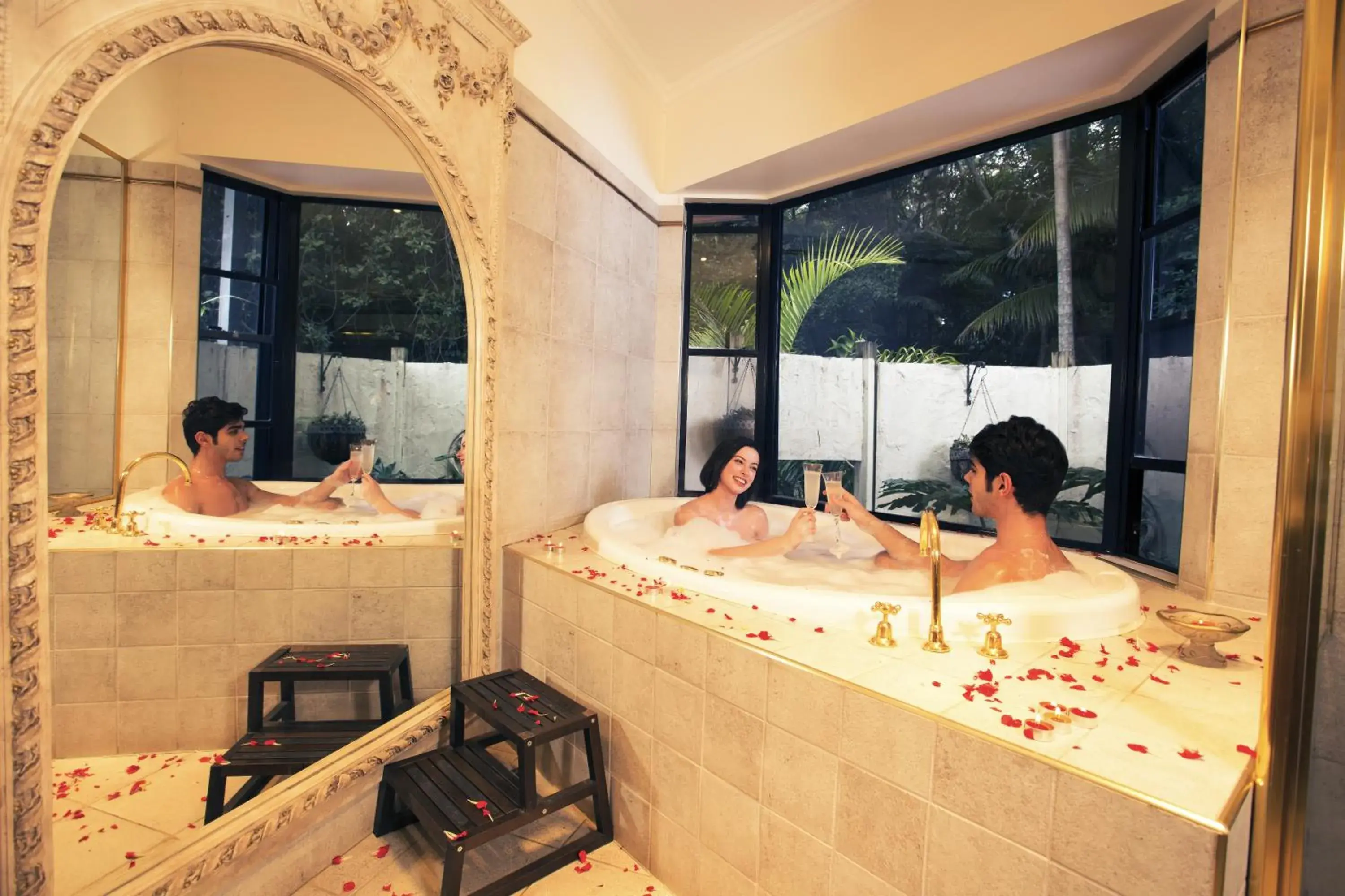 Bathroom in Escarpment Retreat & Day Spa for Couples