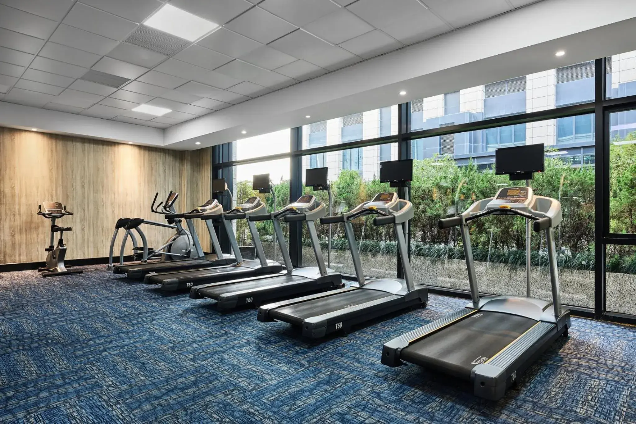 Fitness centre/facilities, Fitness Center/Facilities in Holiday Inn - Shanghai Jinshan, an IHG Hotel