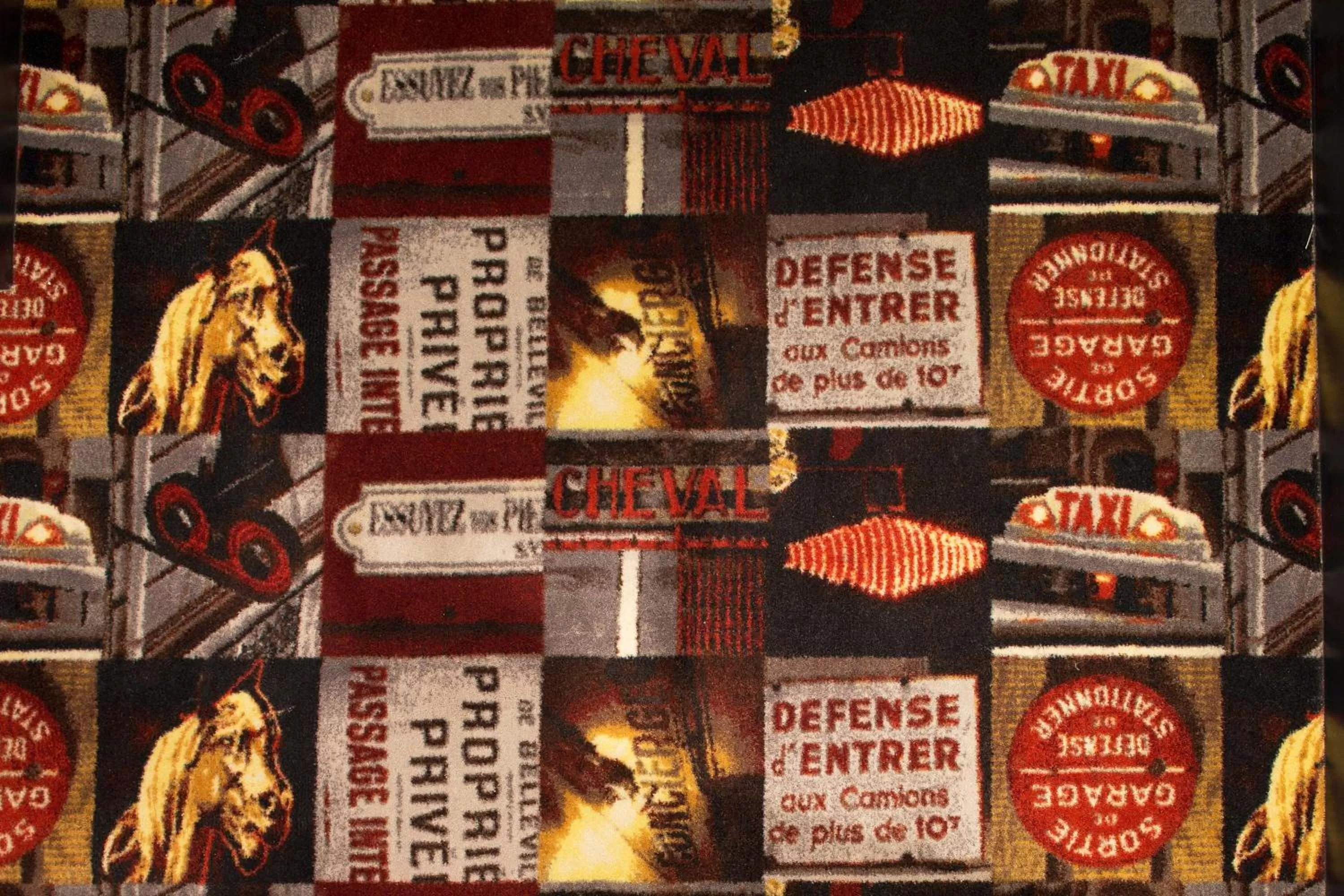 Property logo or sign in Hôtel Fabric