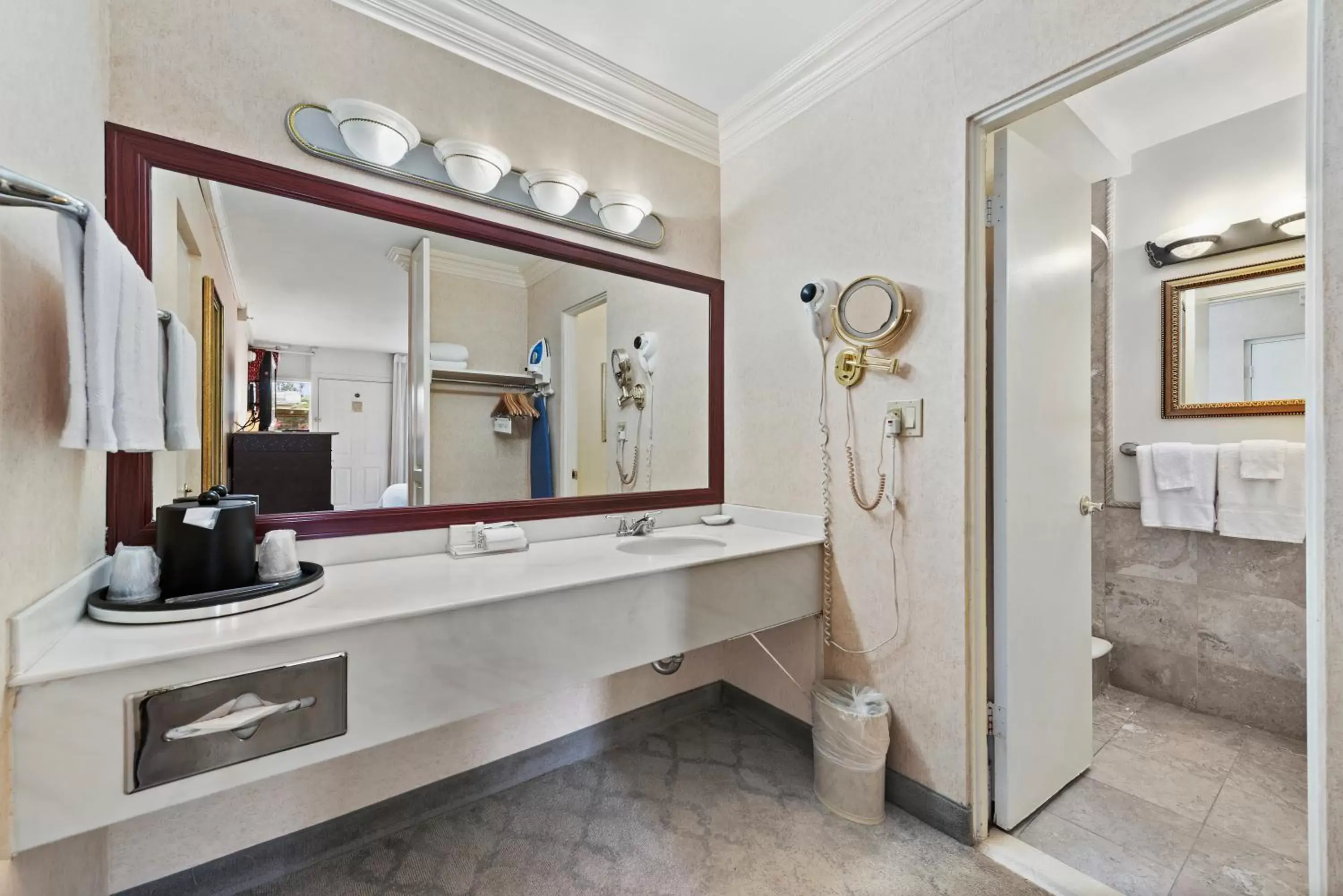 Shower, Bathroom in 14 West Hotel Laguna Beach