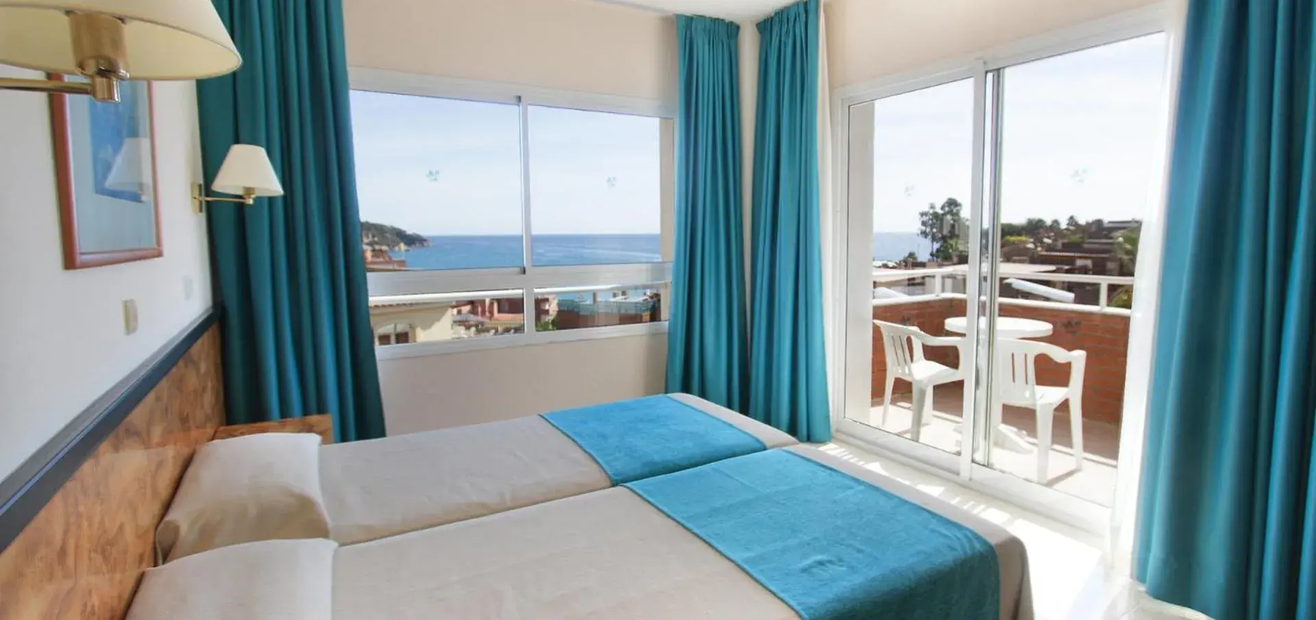 Balcony/Terrace in Hotel Gran Garbi Mar & AquasPlash