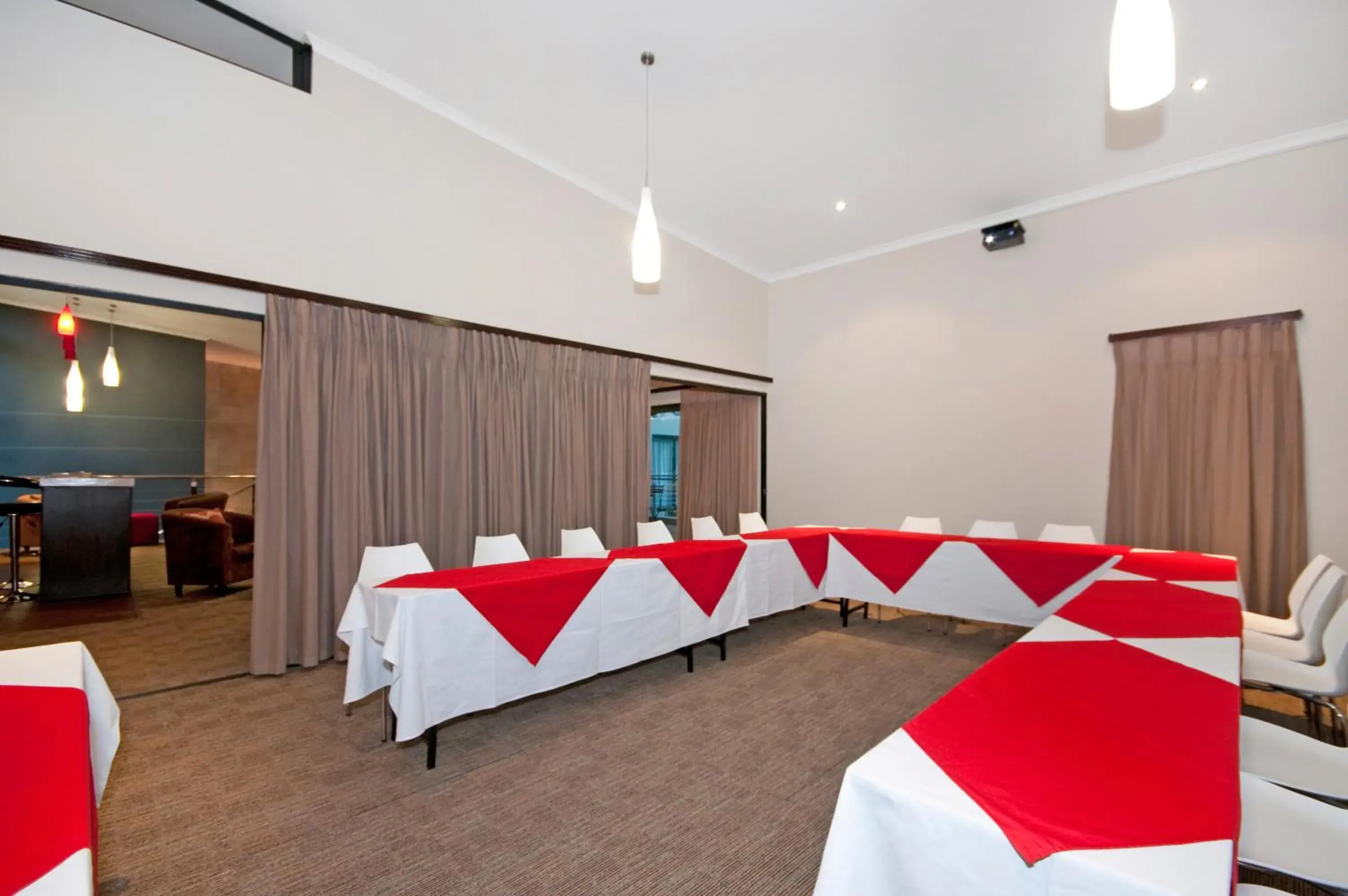 Meeting/conference room, Business Area/Conference Room in The Hub Boutique Hotel