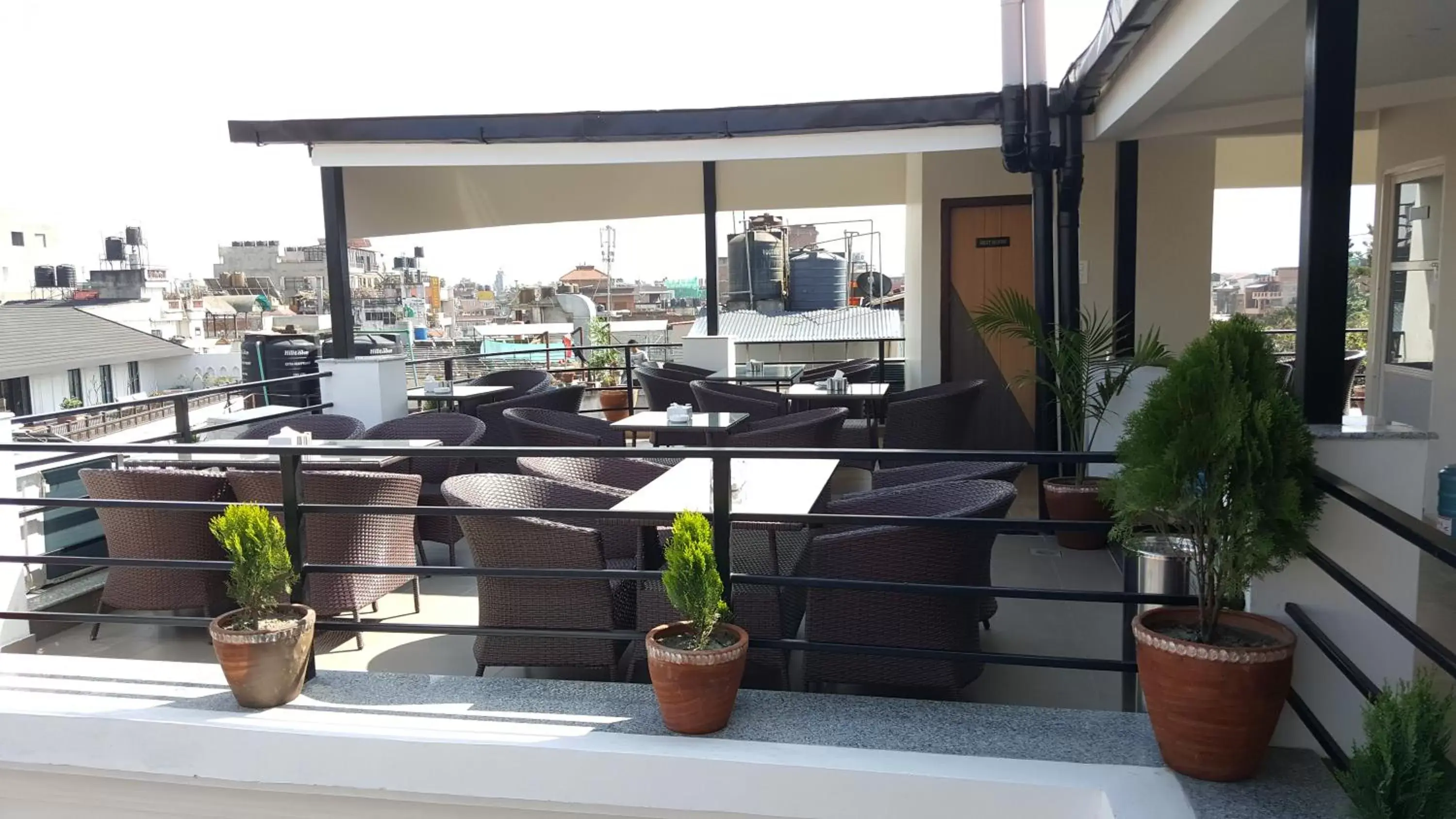 Restaurant/places to eat in Hotel Bihani Restaurant/places to eat in Hotel Bihani