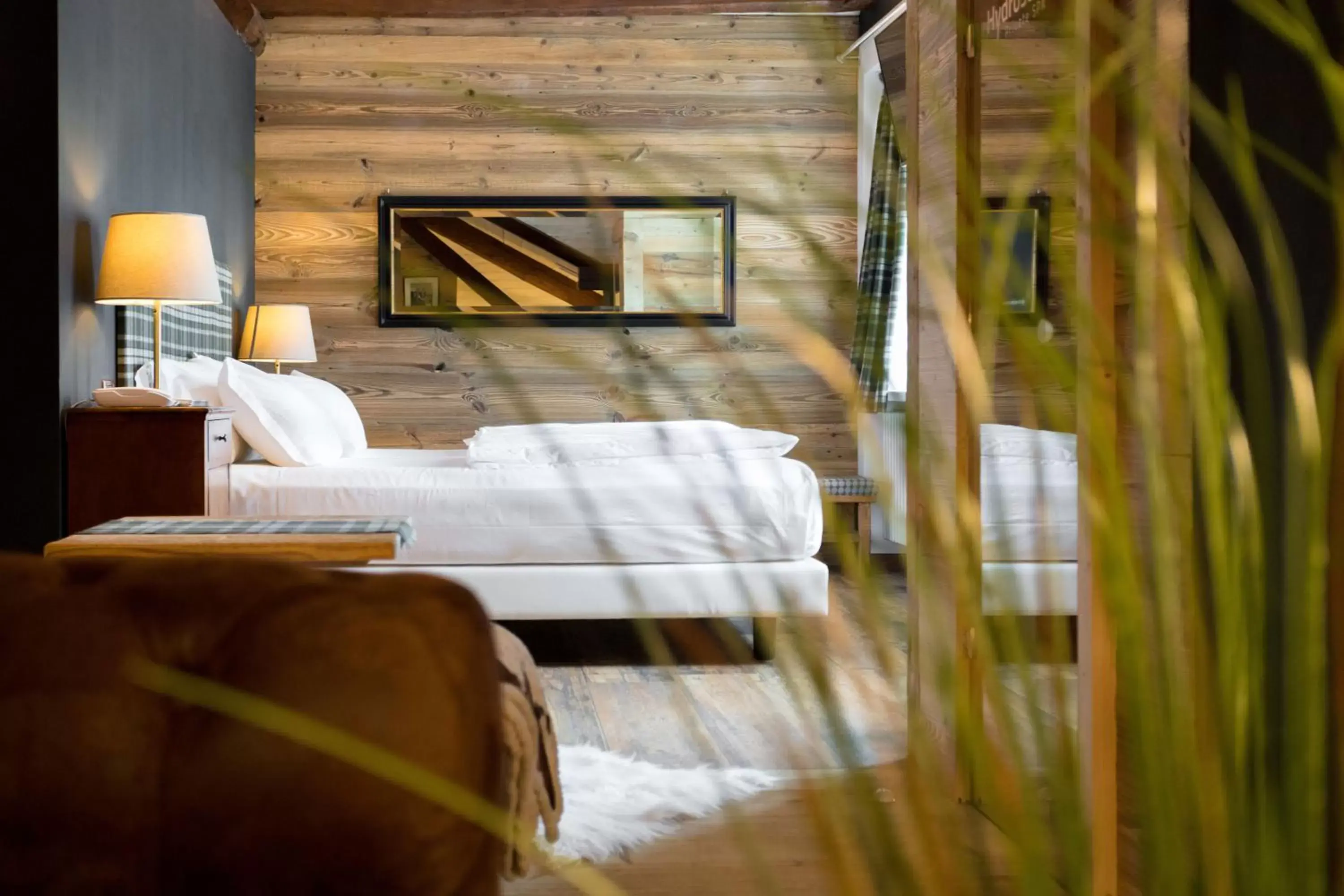 Bed in John Luxury Suites