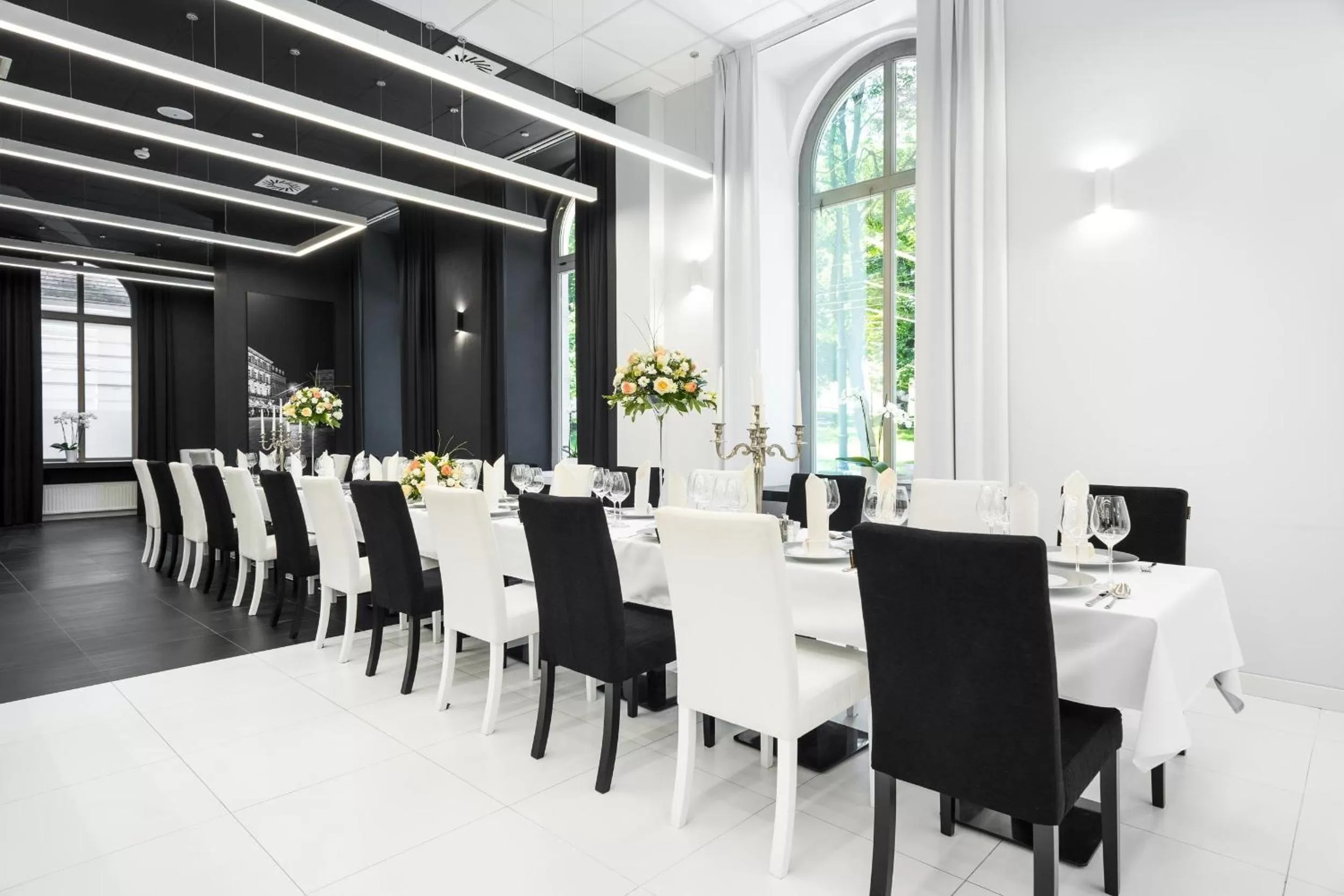 Restaurant/places to eat in Best Western Plus Krakow Old Town