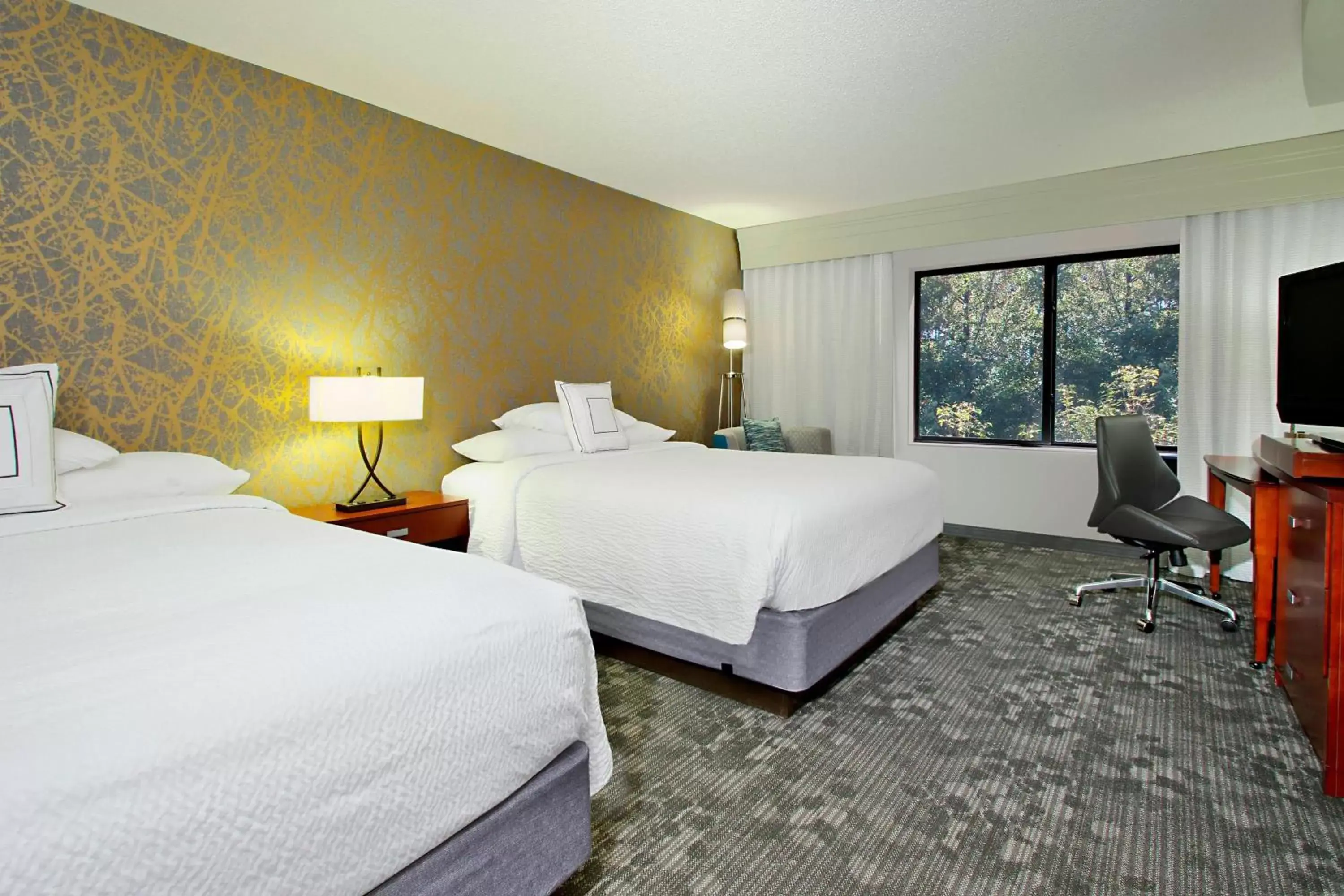 Photo of the whole room, Bed in Courtyard Atlanta Airport West