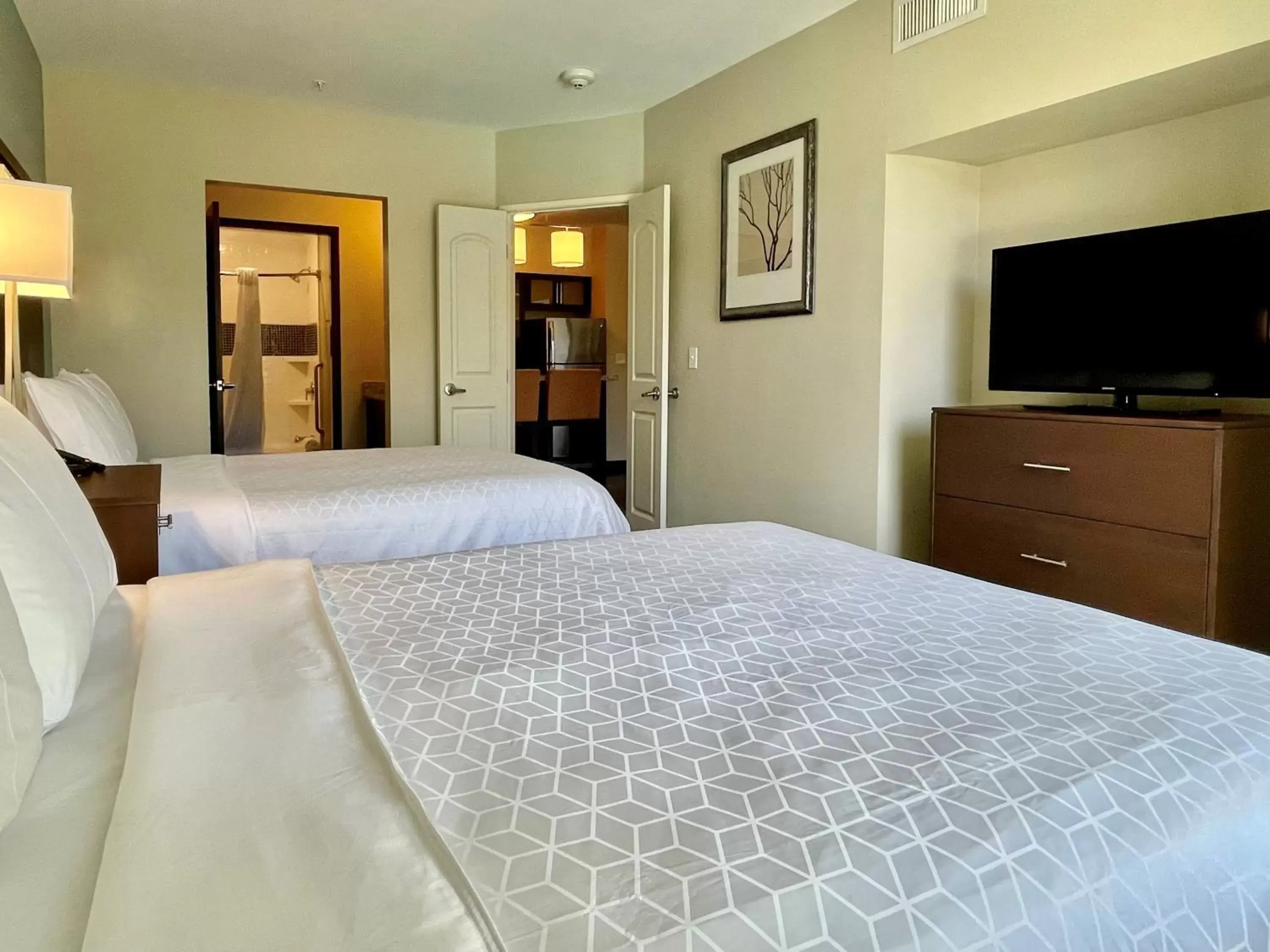 Bed in Staybridge Suites Carlsbad/San Diego, an IHG Hotel