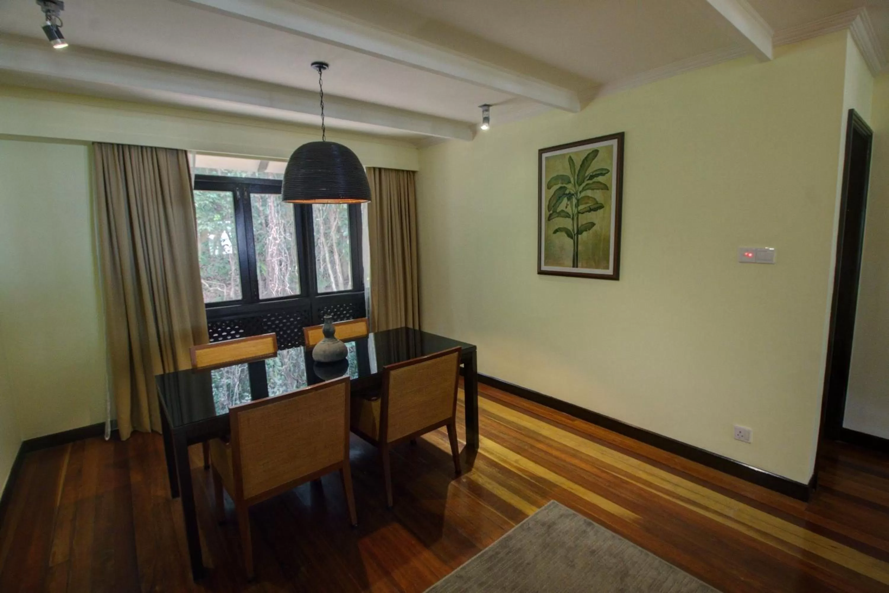 Dining area in Rebak Island Resort & Marina, Langkawi 大自然 野生动物与美食爱好者的天堂