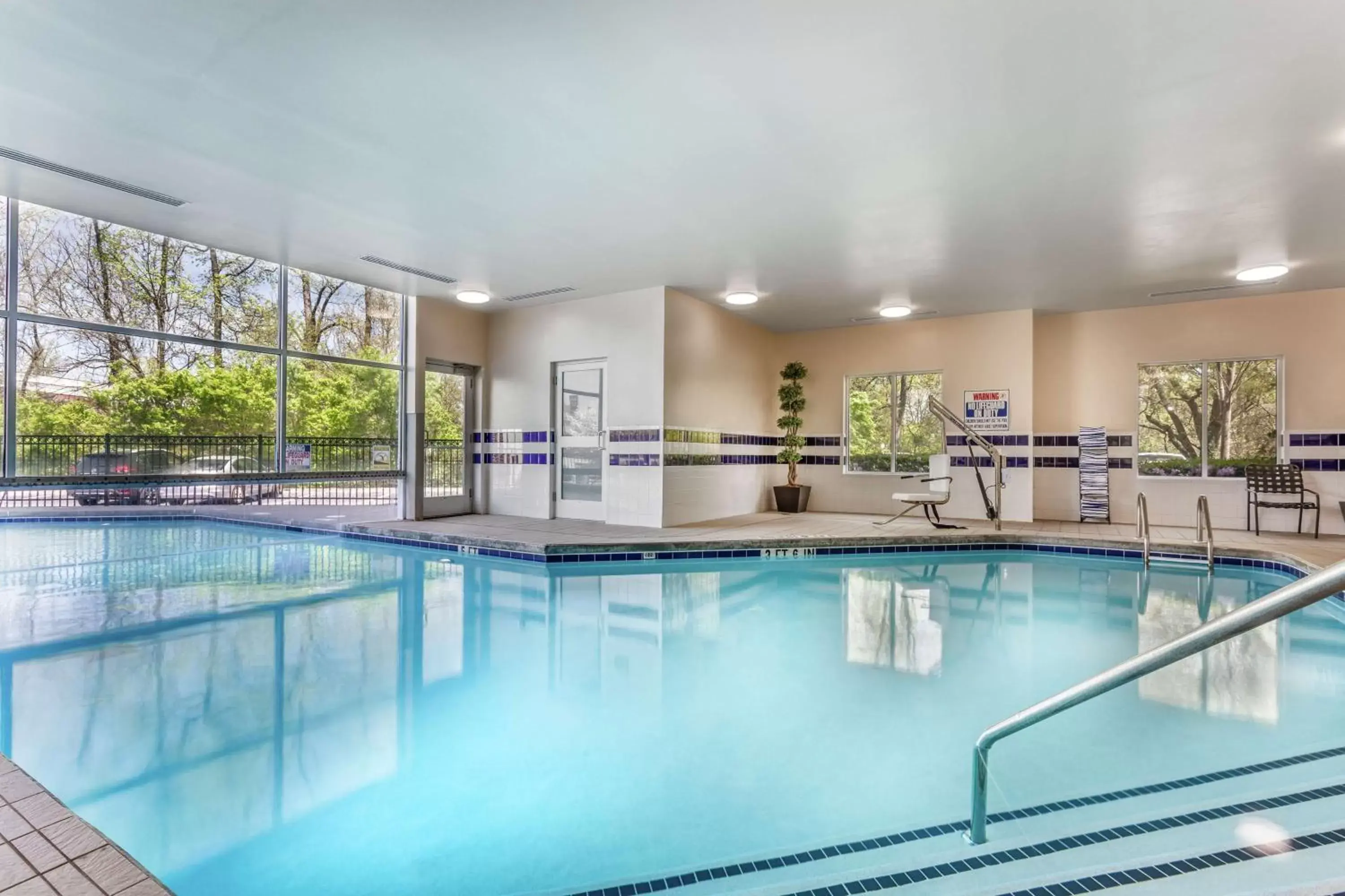 Swimming Pool in Hilton Garden Inn Gainesville