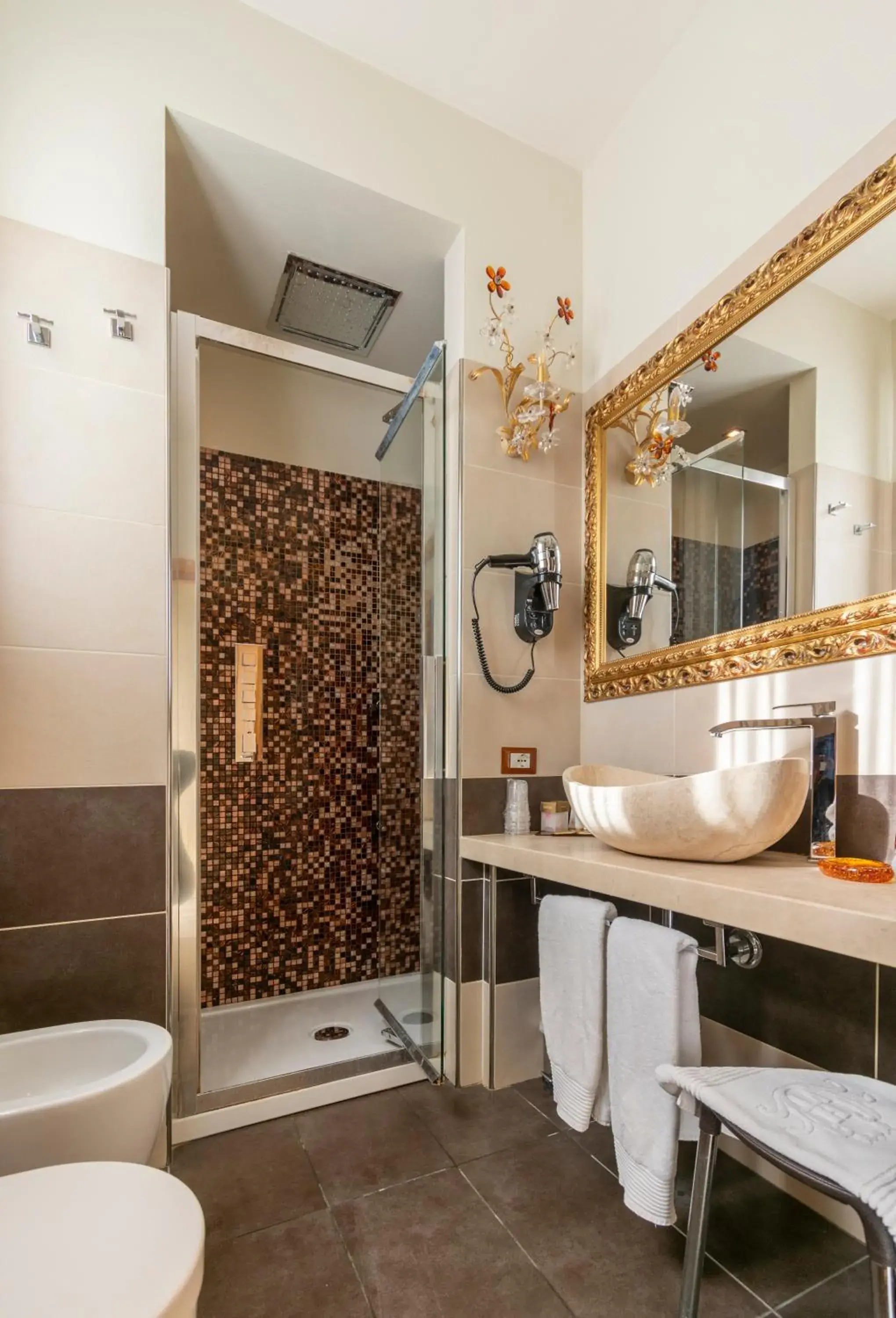 Bathroom in Hotel Villa Tiziana
