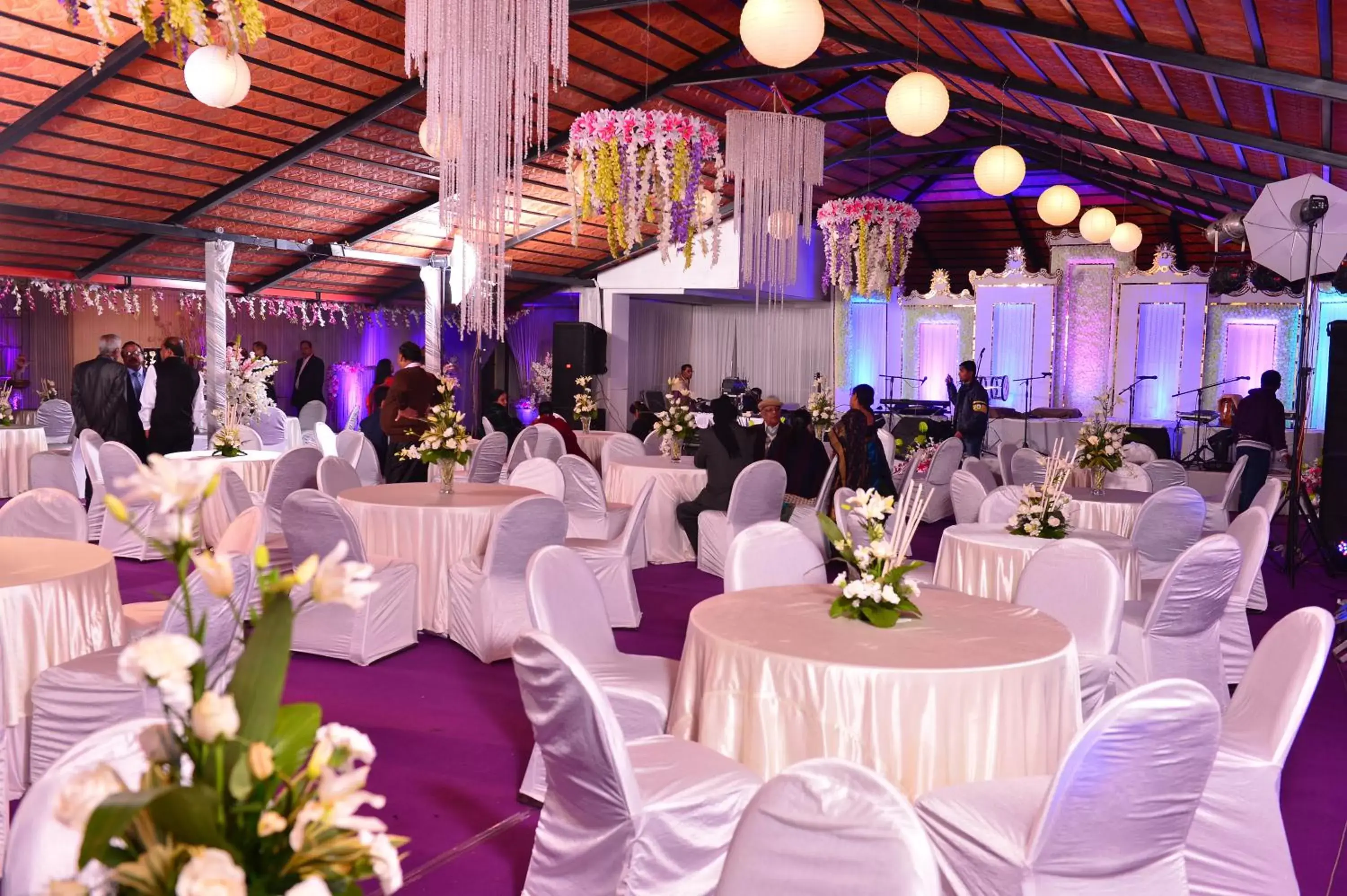 Banquet Facilities in Vishwaratna Hotel