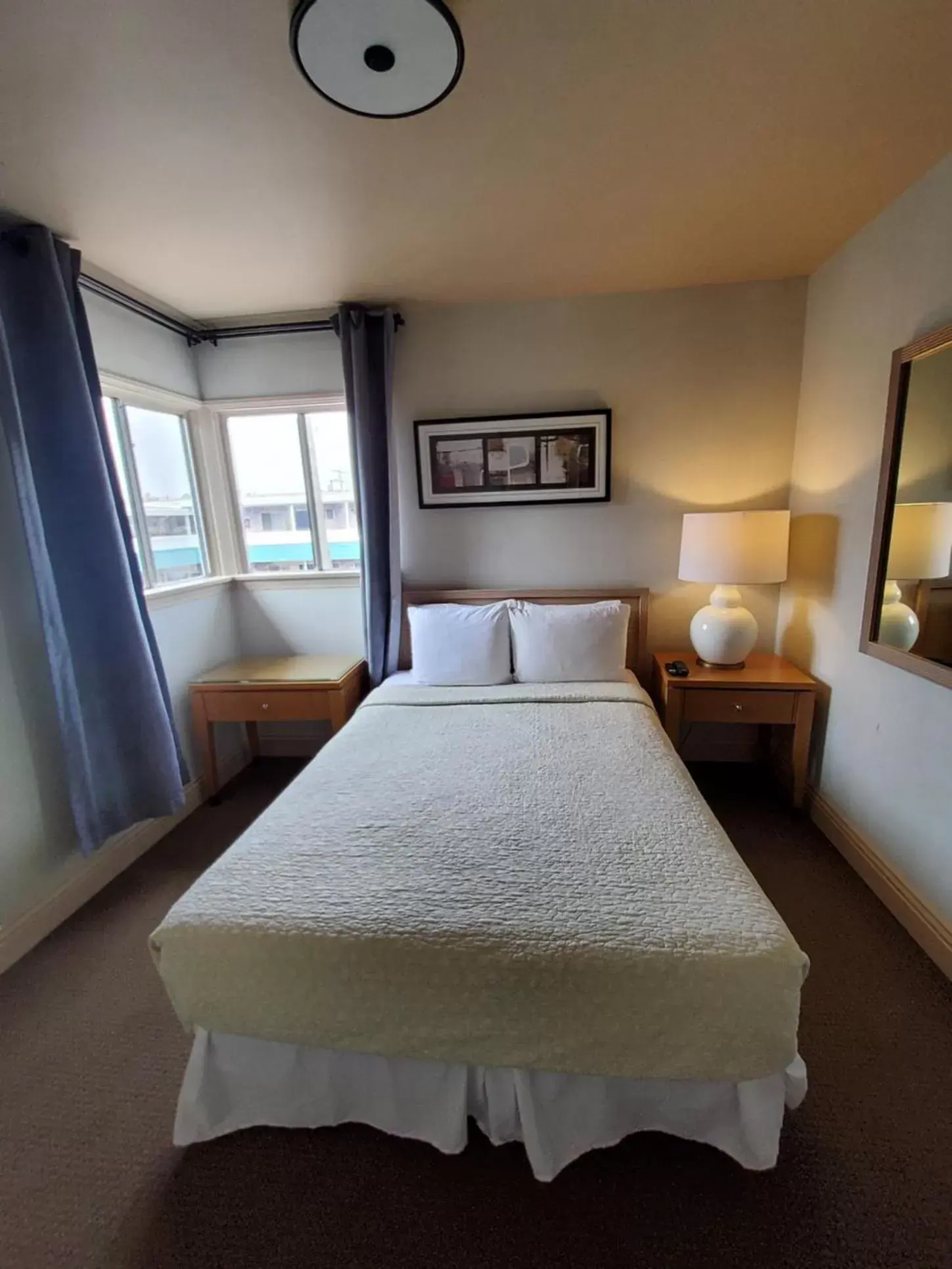 Bedroom, Bed in Laguna Riviera