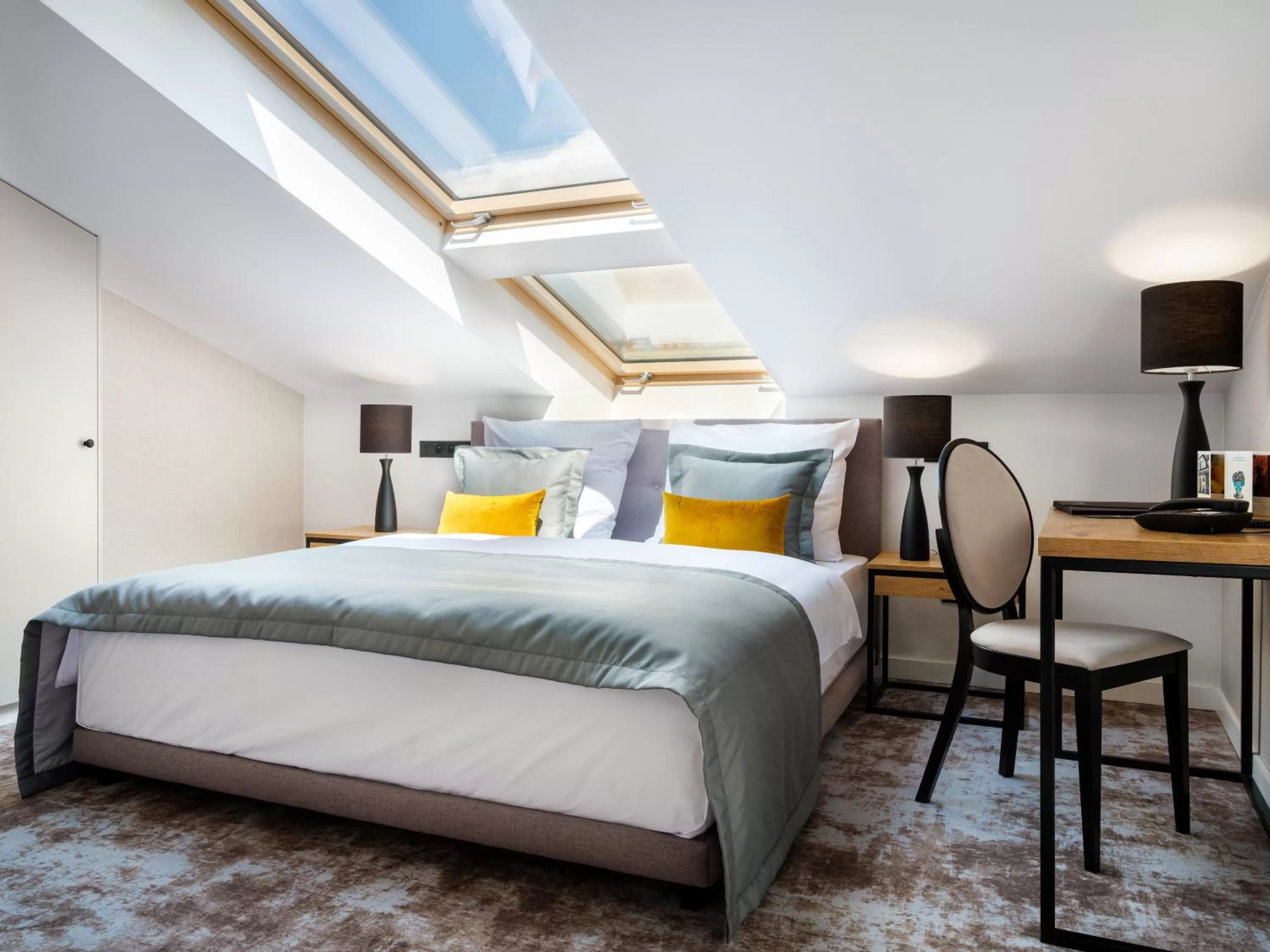 Bed in Hotel Wawel Queen