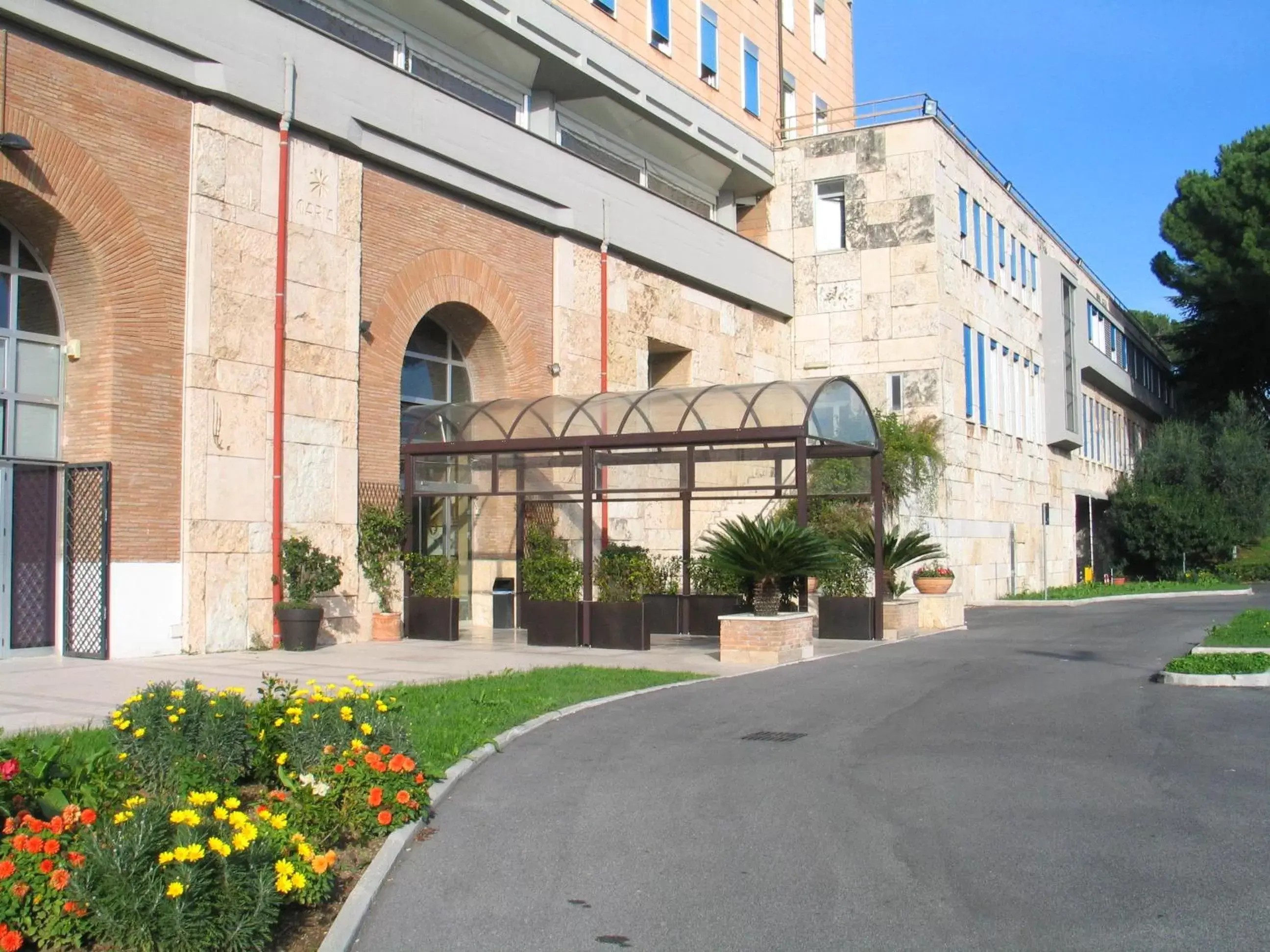 Facade/entrance, Property Building in Villa Eur Parco Dei Pini