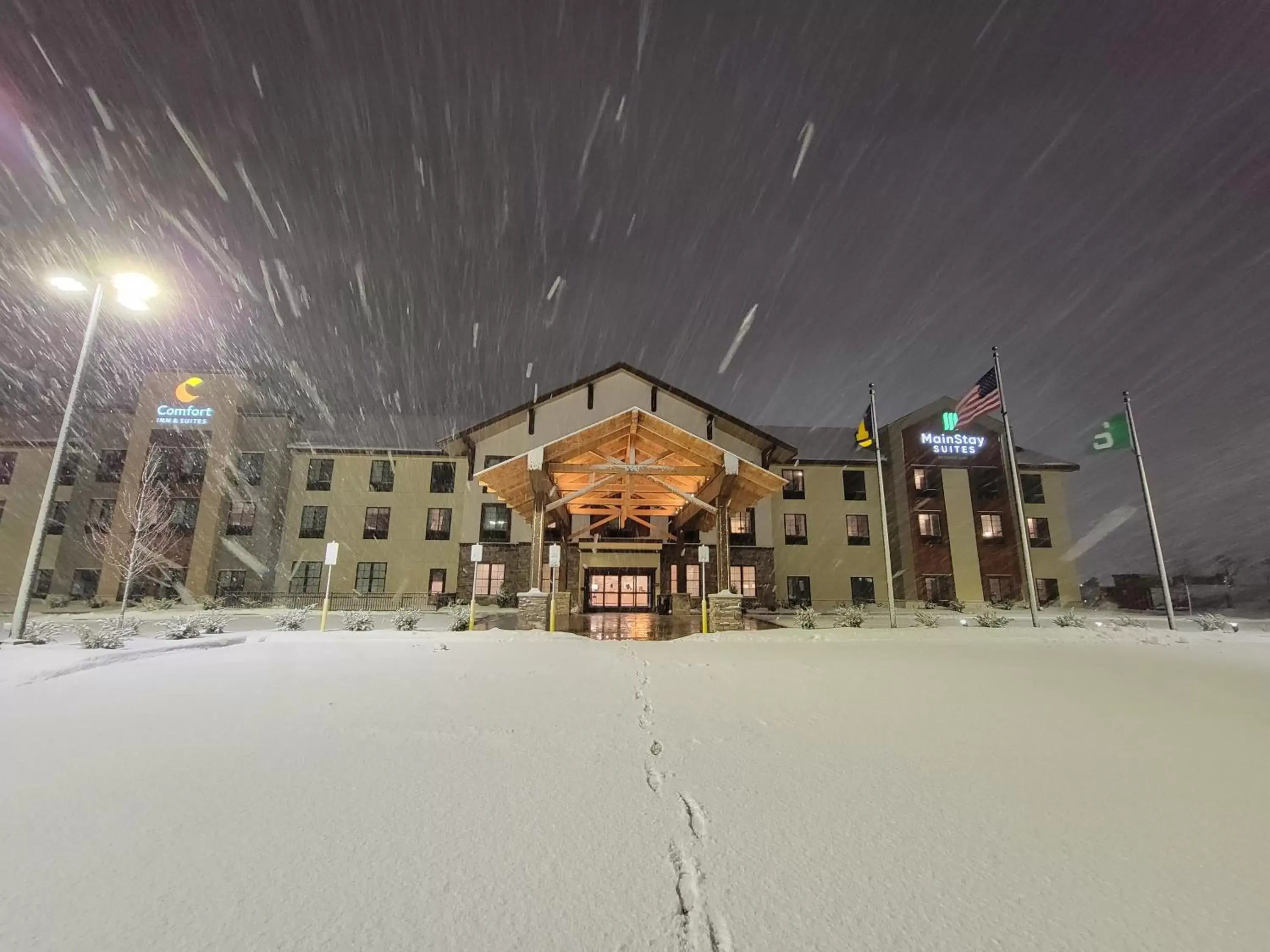 Property building, Winter in MainStay Suites