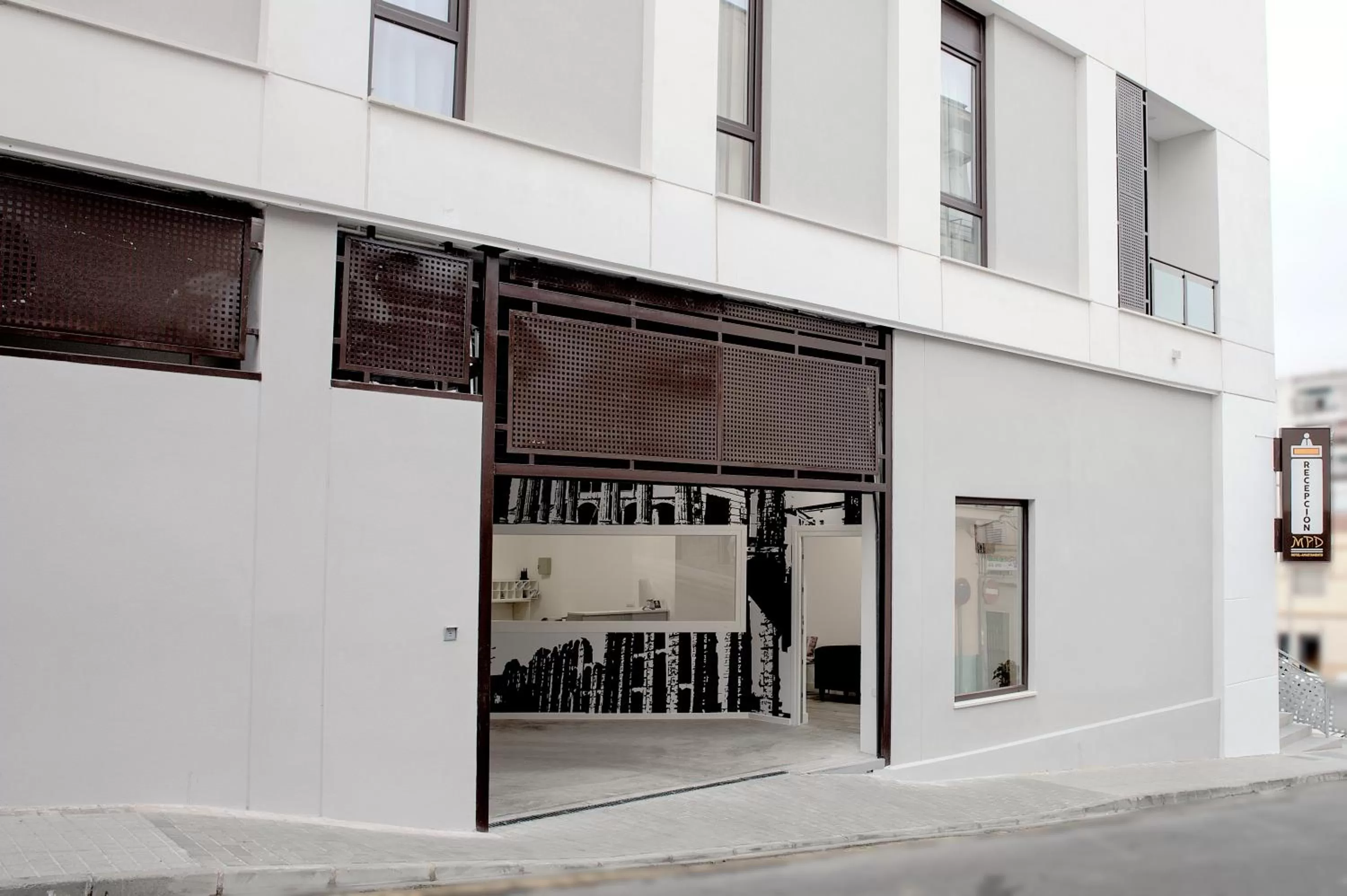 Facade/entrance, Property Building in Hotel Apartamentos MPD