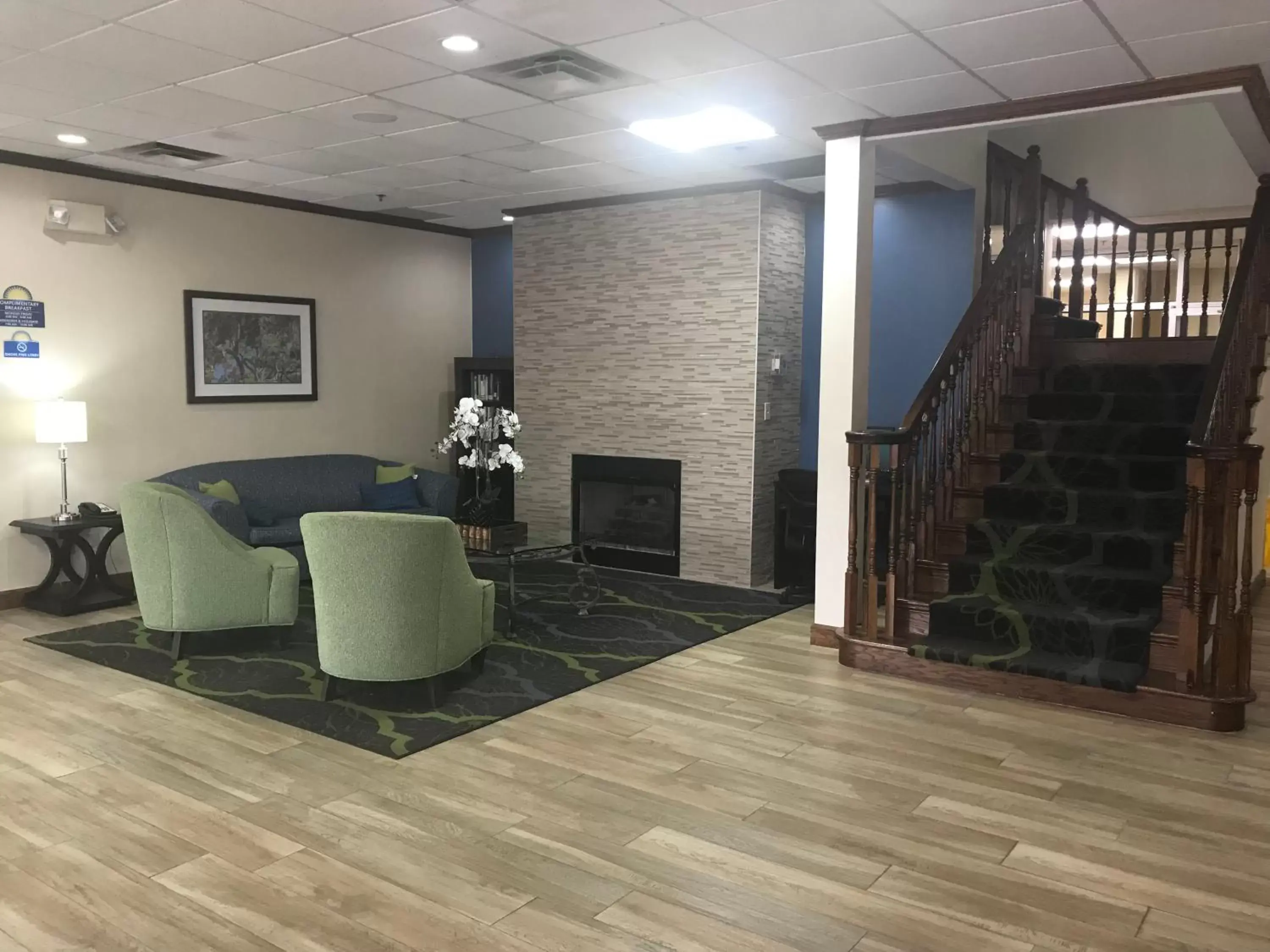 Lobby or reception, Lobby/Reception in Days Inn & Suites by Wyndham Tucker/Northlake