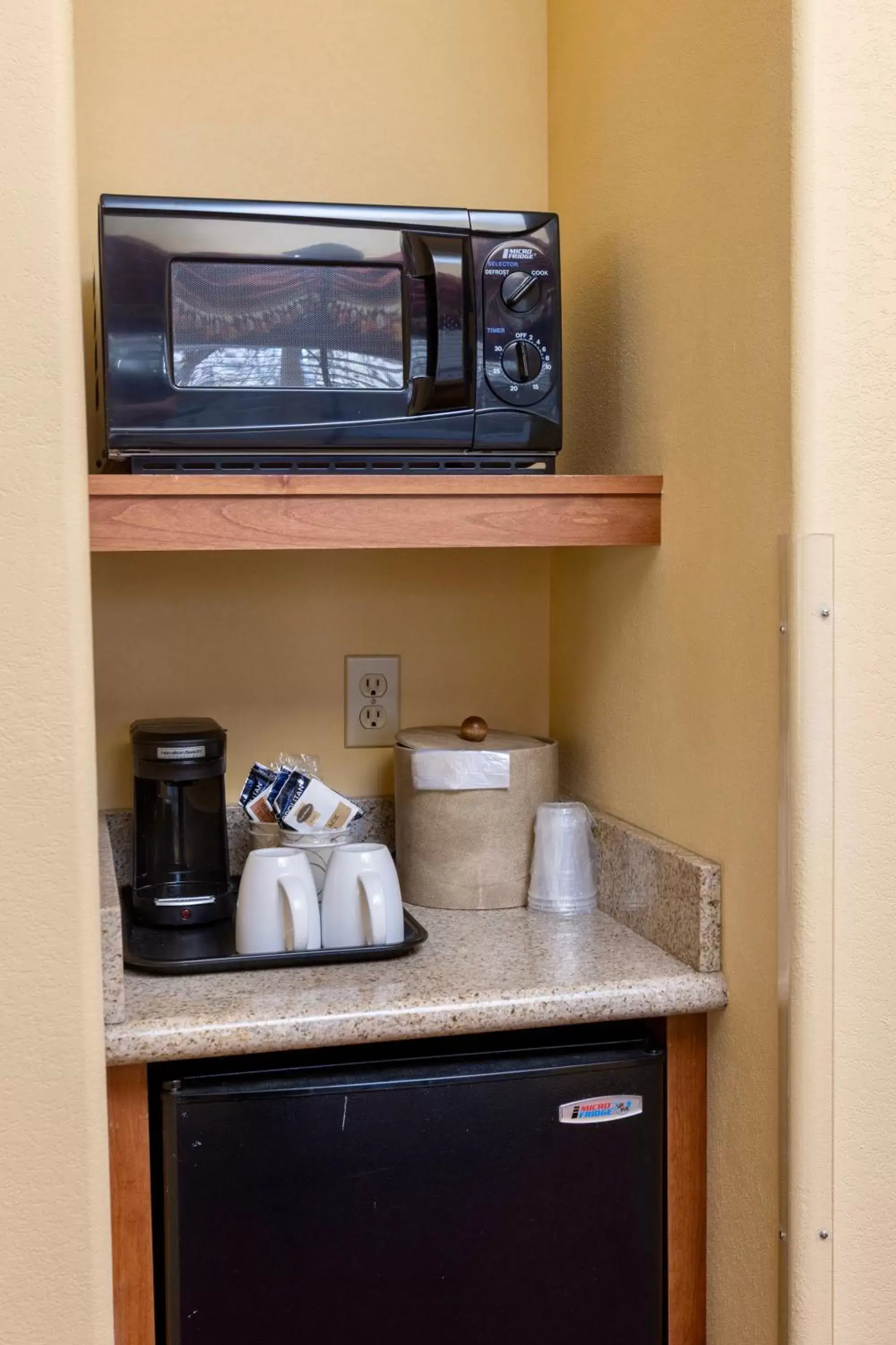 Kitchen/Kitchenette in Wine Country Inn