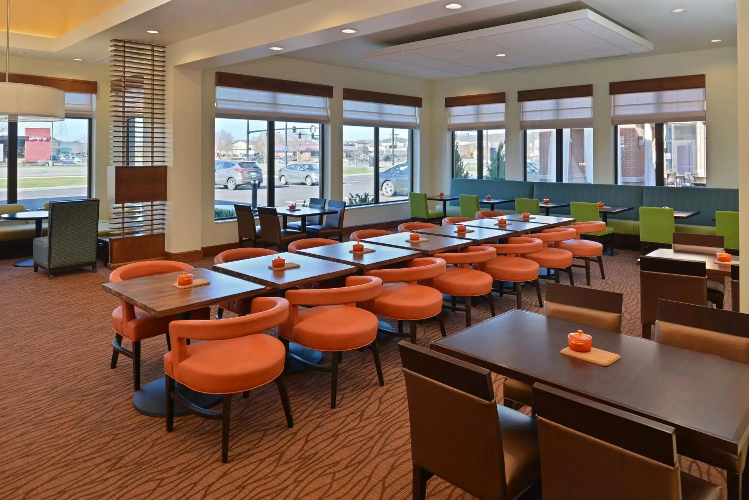 Restaurant/places to eat in Hilton Garden Inn West Chester