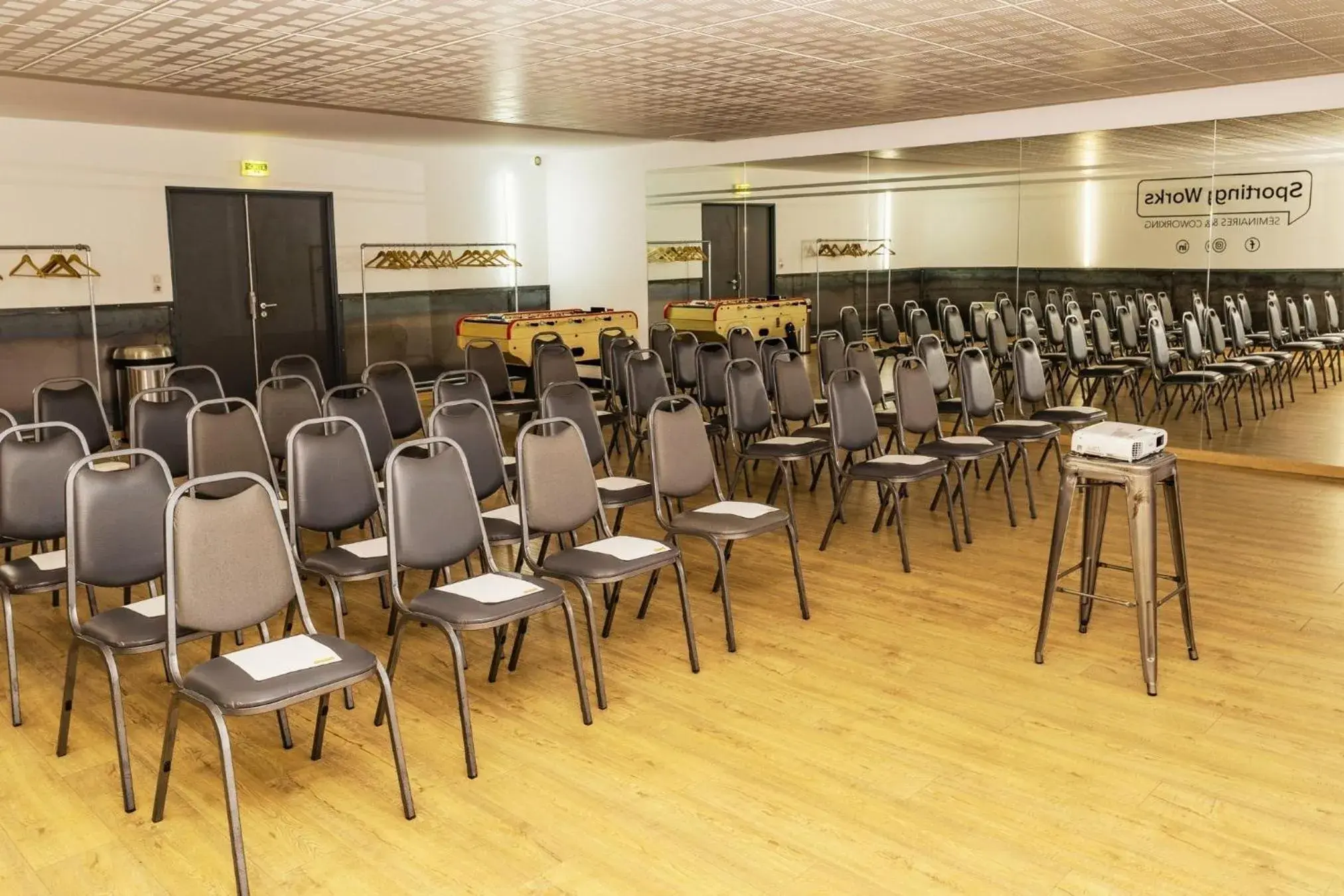 Meeting/conference room in Sporting House Hôtel