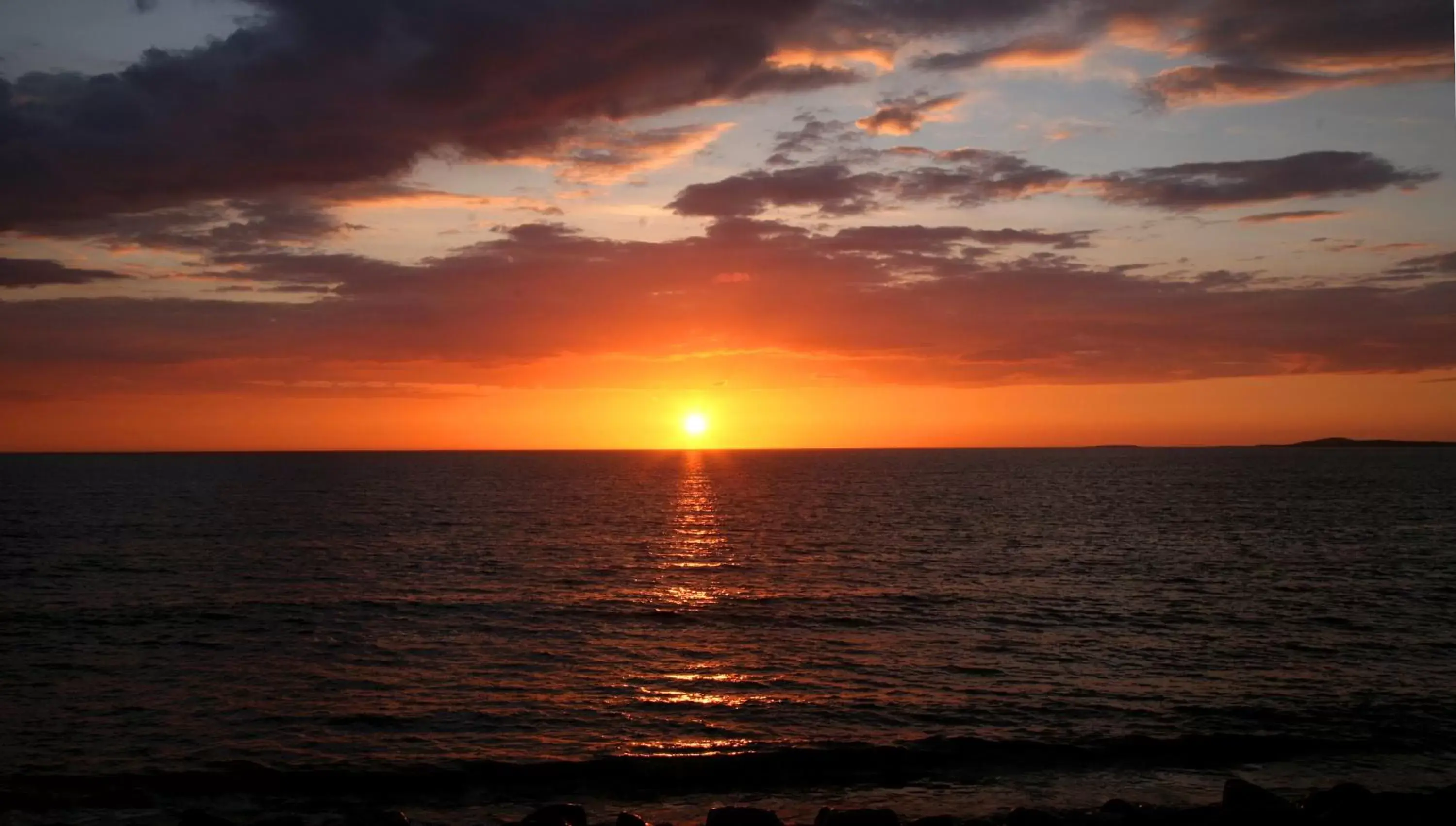 Natural landscape, Sunrise/Sunset in Strandhill Lodge and Suites