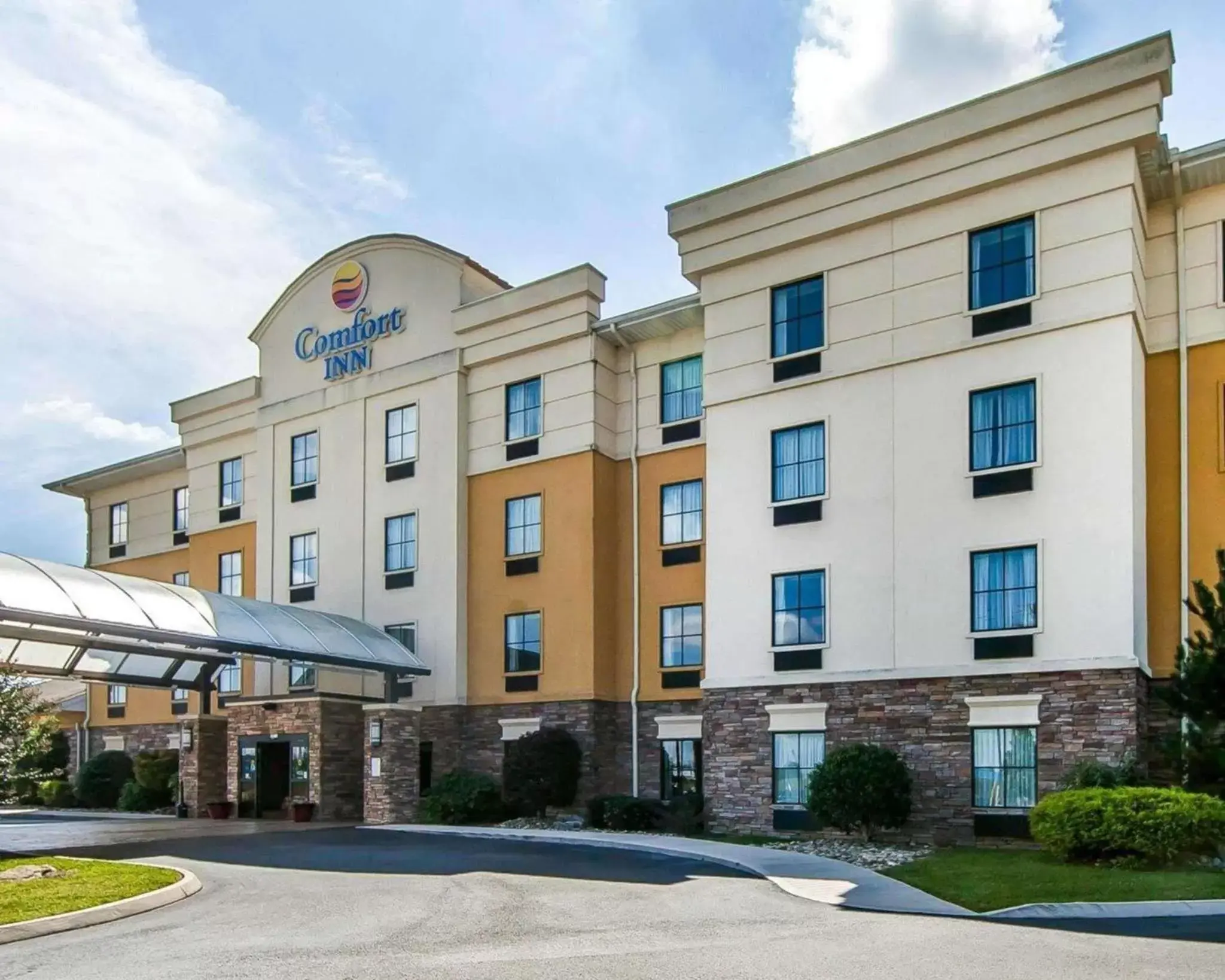 Property building in Comfort Inn Athens I - 75 Property building in Comfort Inn Athens I - 75