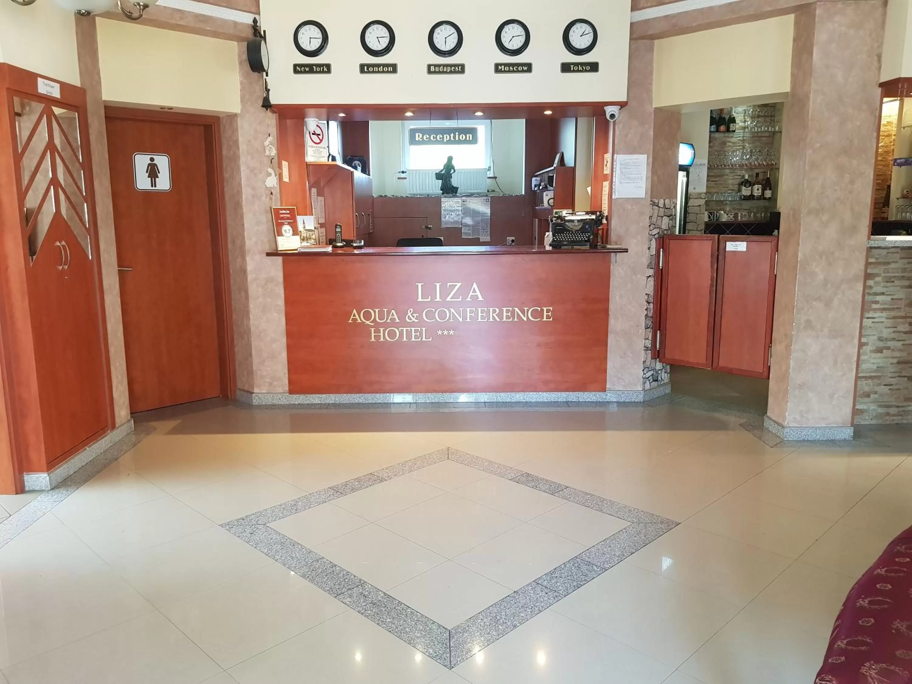 Lobby or reception in Liza Aqua & Conference Hotel