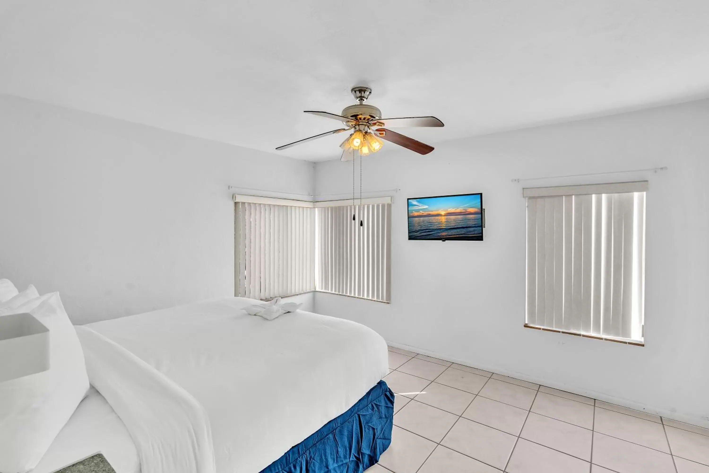 Photo of the whole room, Bed in The Seagull Photo of the whole room, Bed in The Seagull