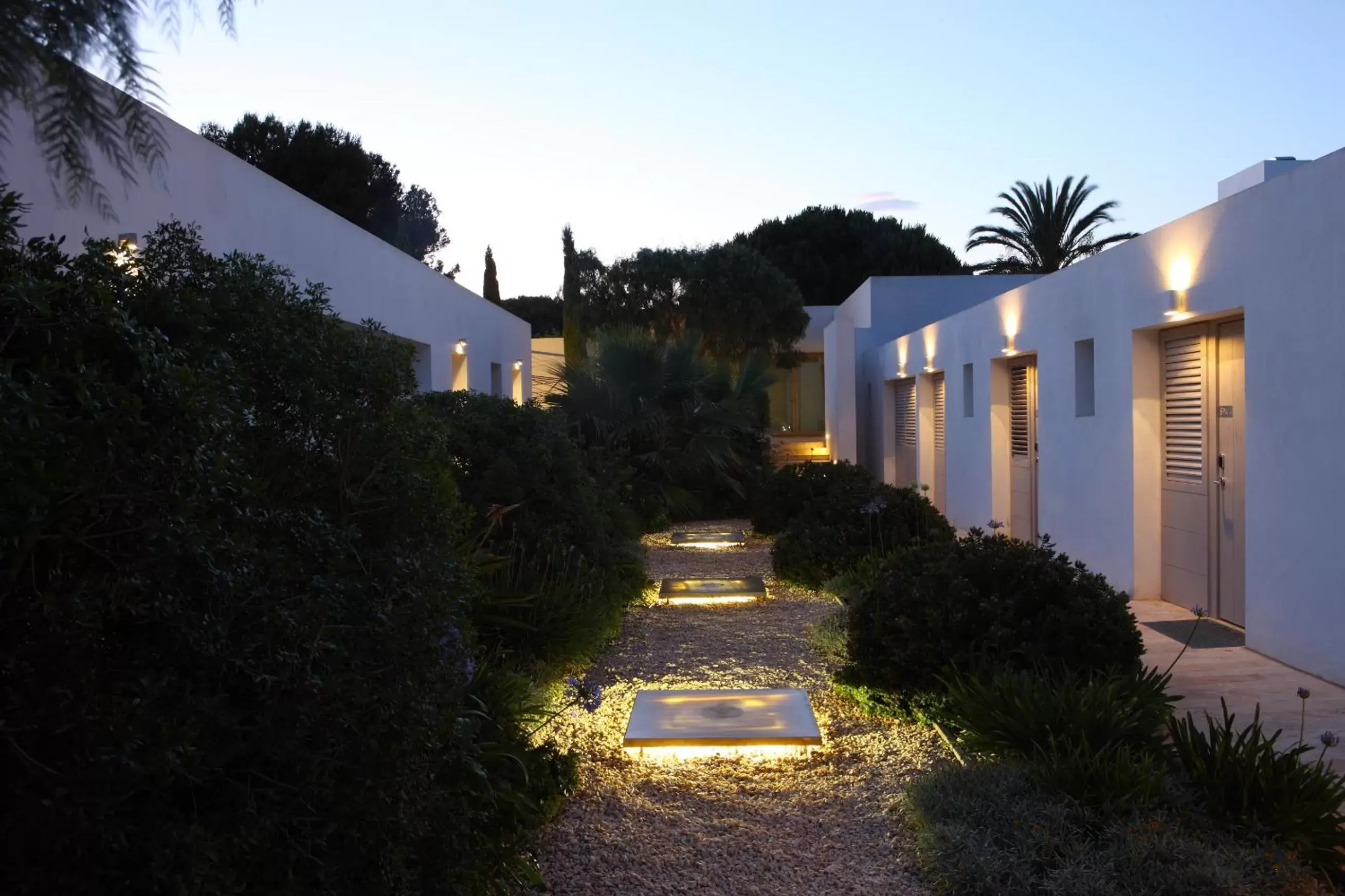 Garden view, Swimming Pool in Hostal Spa Empúries