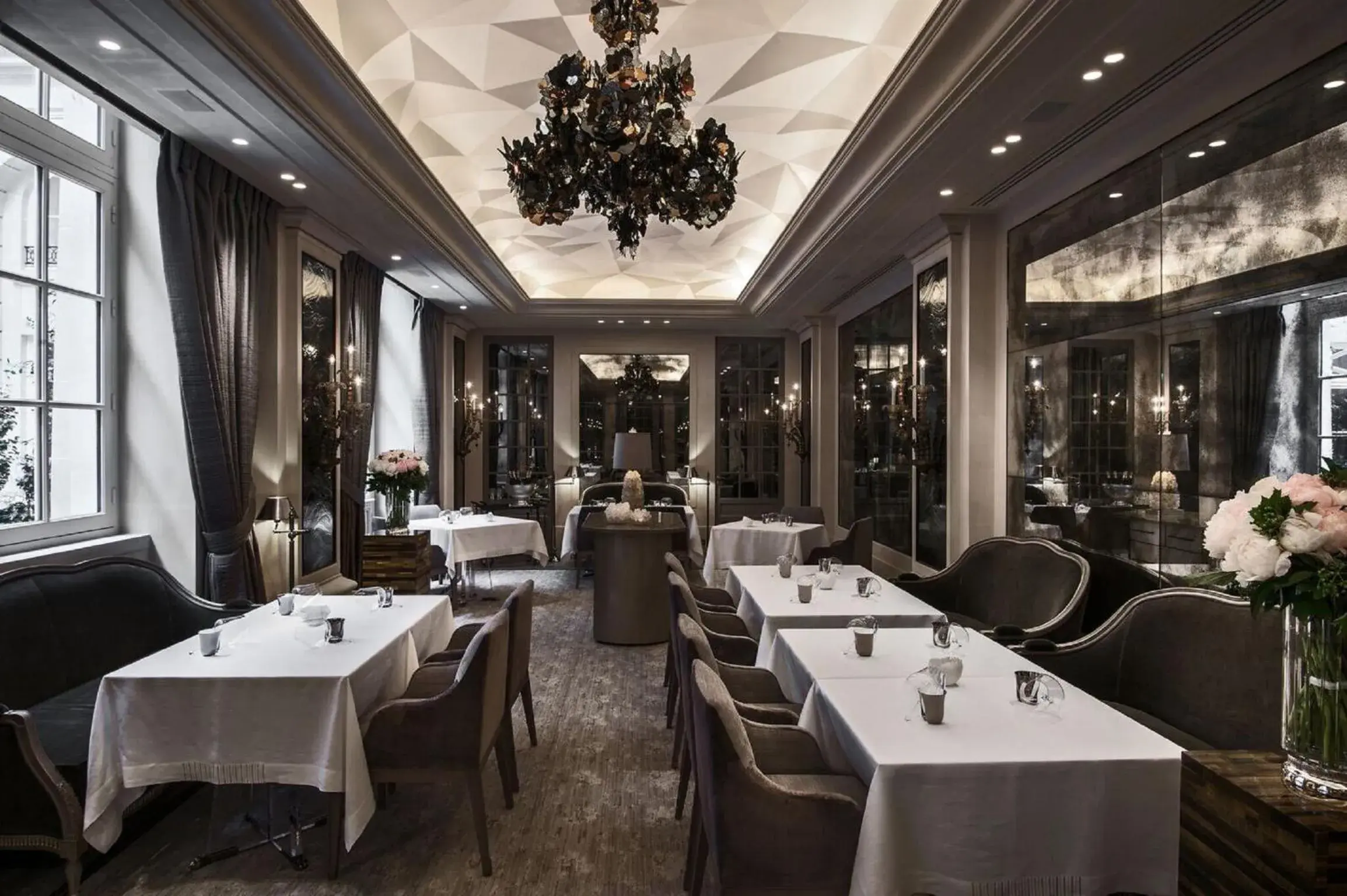Restaurant/places to eat in Hotel de Crillon Restaurant/places to eat in Hotel de Crillon
