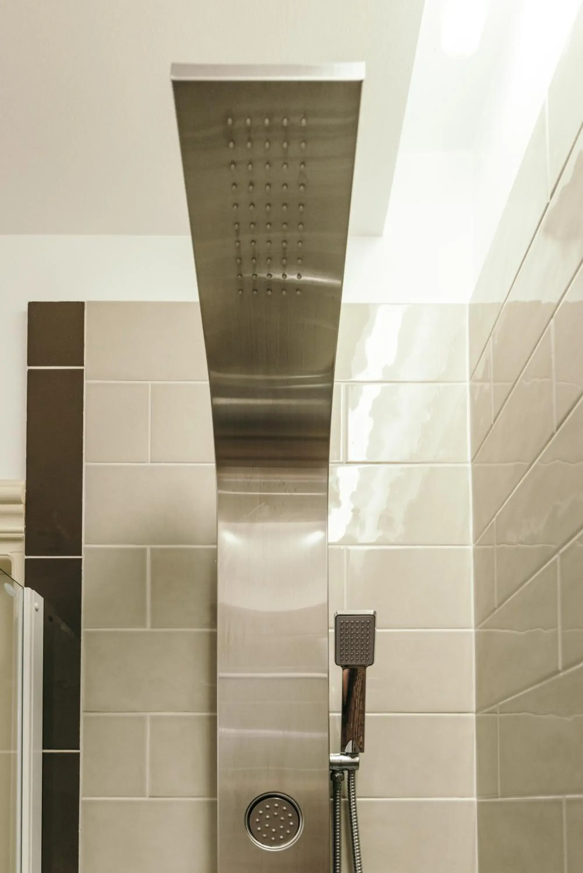 Shower, Bathroom in Merchants House Hotel