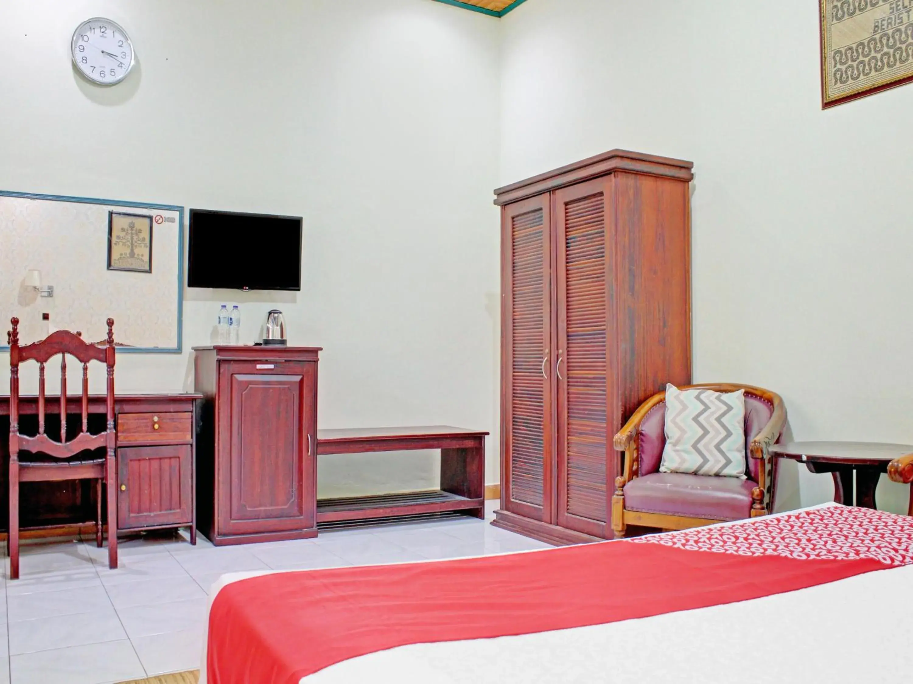 Bedroom, Bed in Capital O 90417 Hotel Batu Suli Internasional