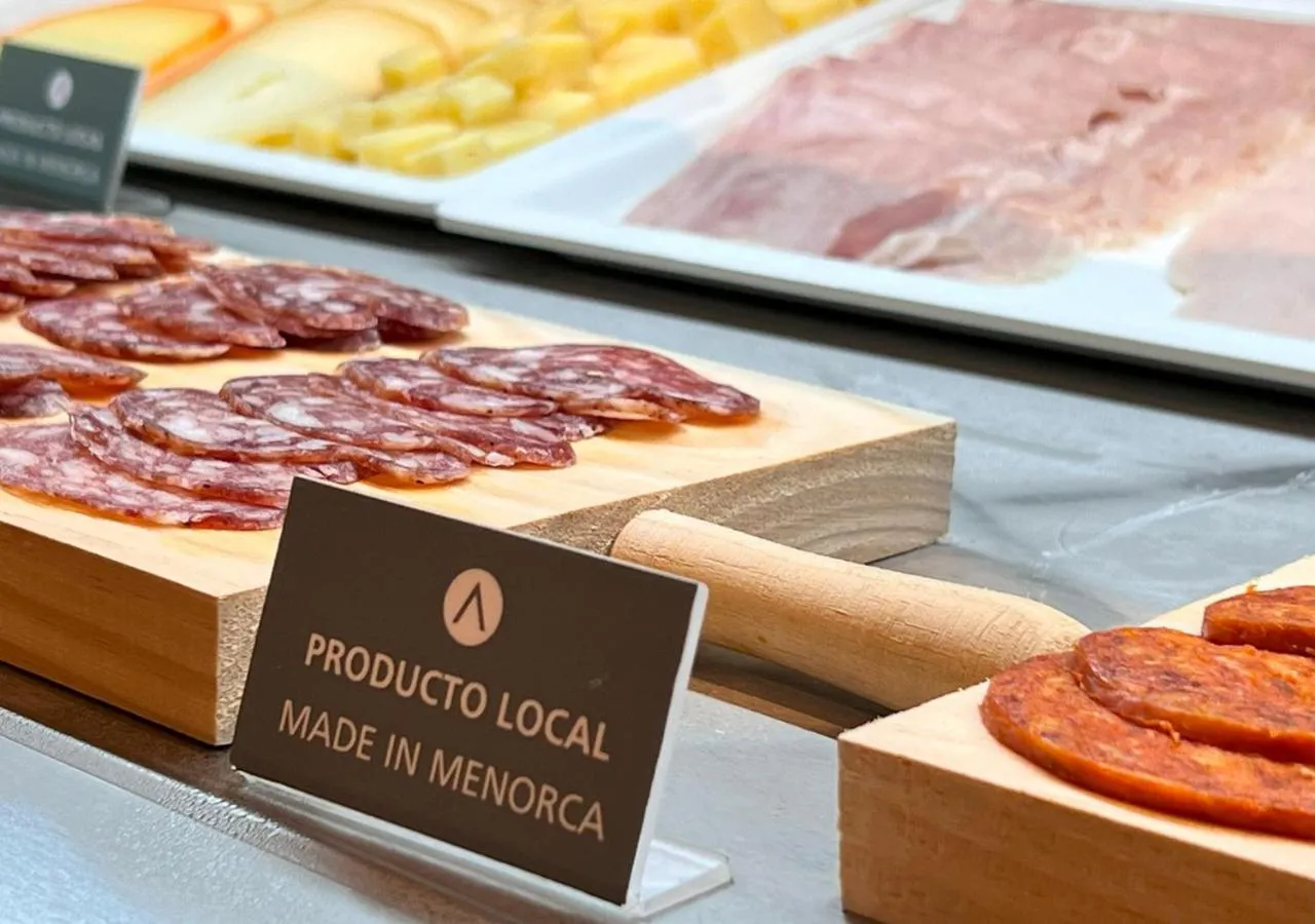 Breakfast in Alfons Hotel