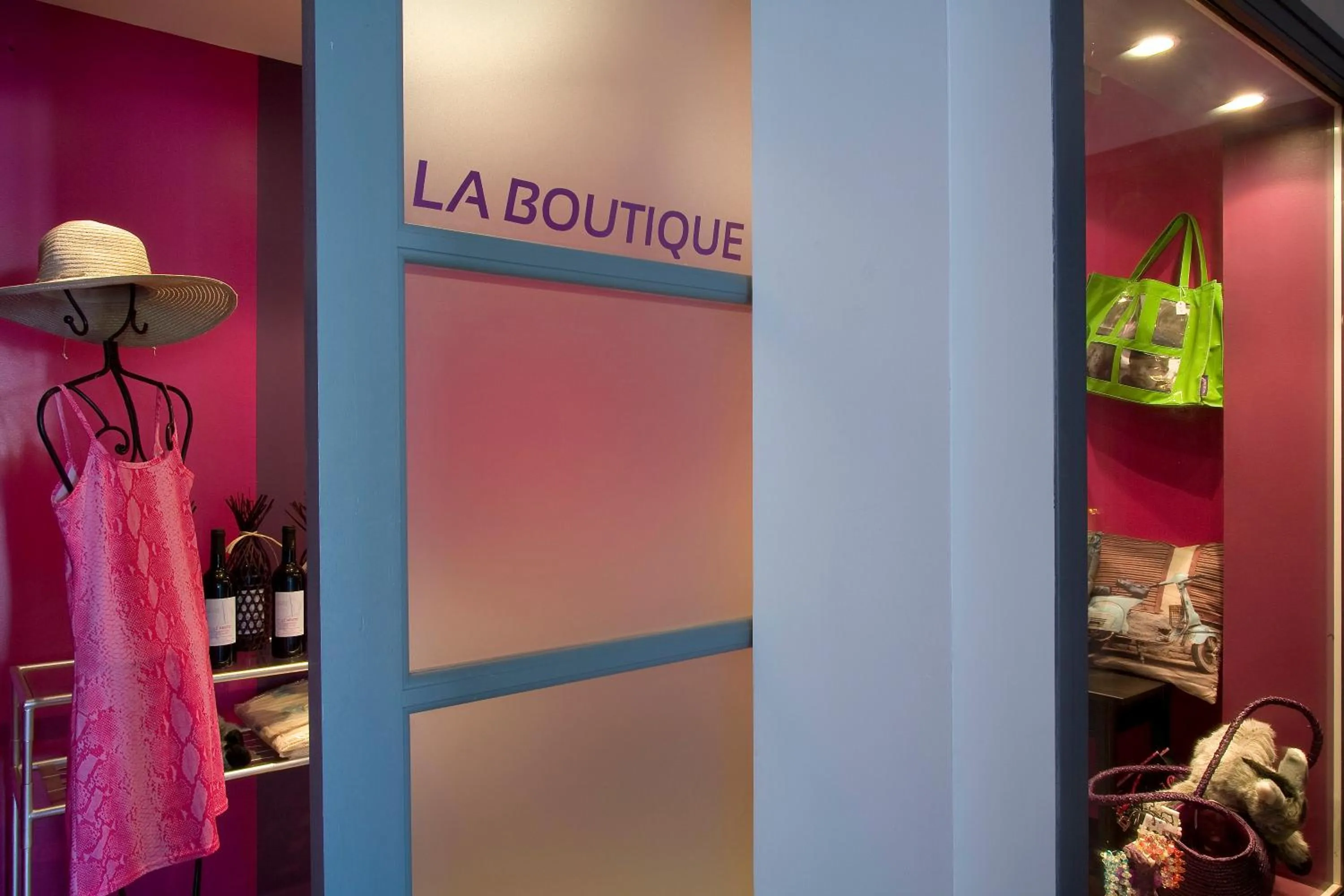 On-site shops in Golfe Hôtel & Spa Porto-Vecchio