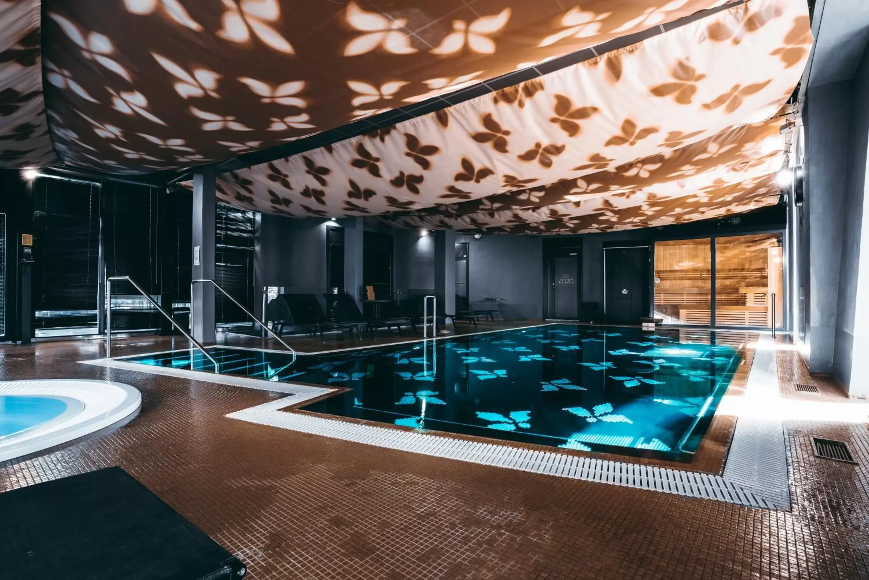 Hot Tub, Swimming Pool in Arensburg Boutique Hotel & Spa