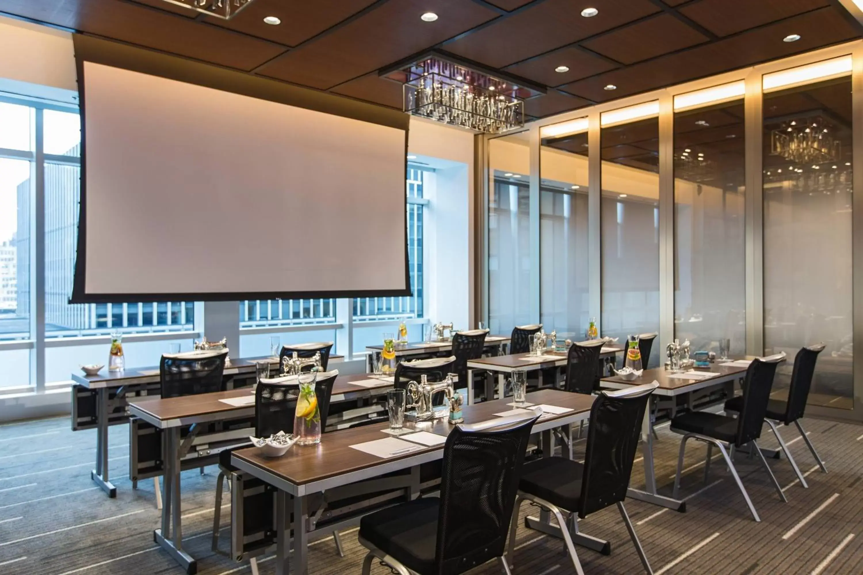 Meeting/conference room, Restaurant/Places to Eat in Renaissance New York Midtown Hotel