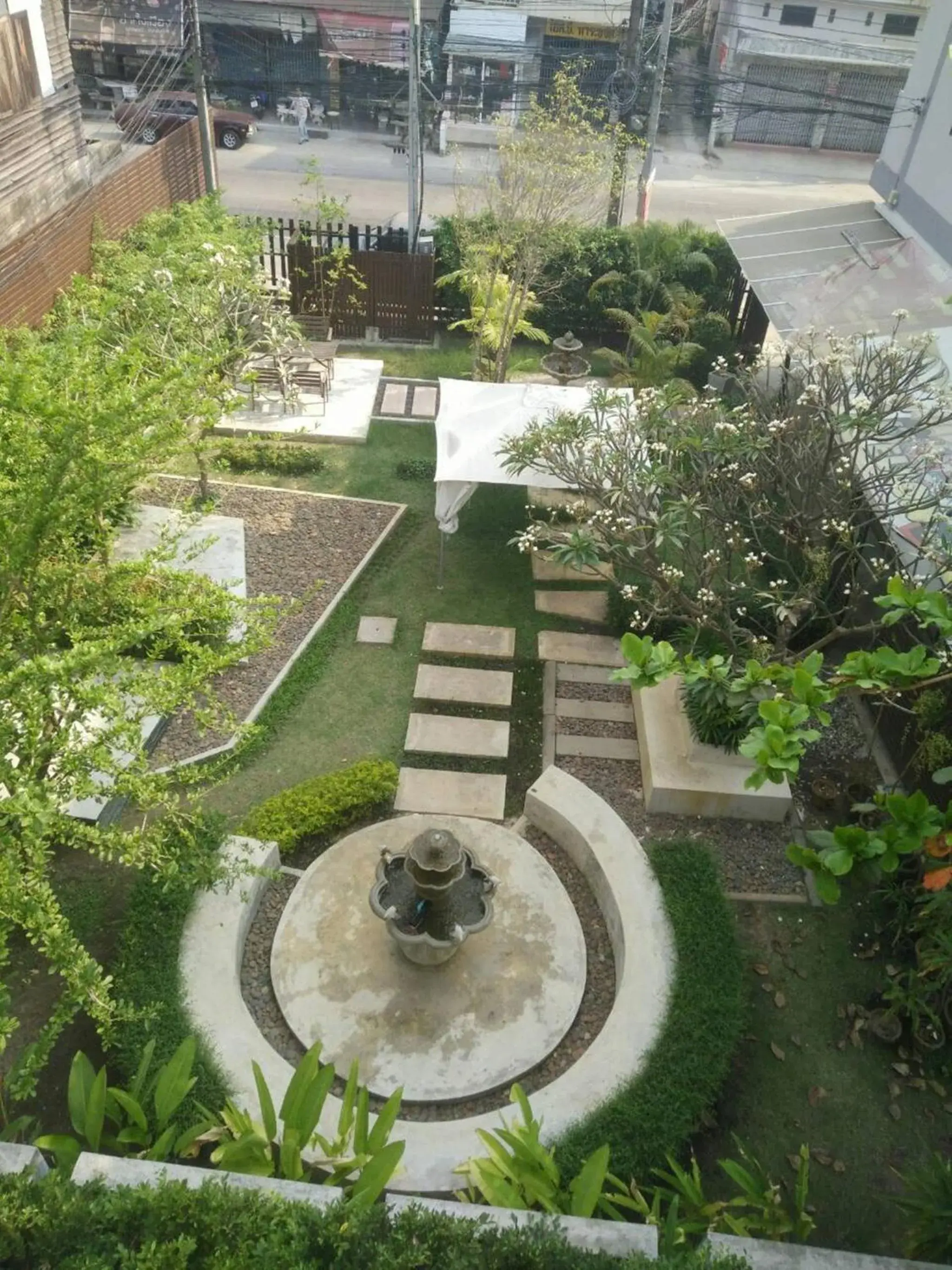 Garden in Srisomthai Hotel