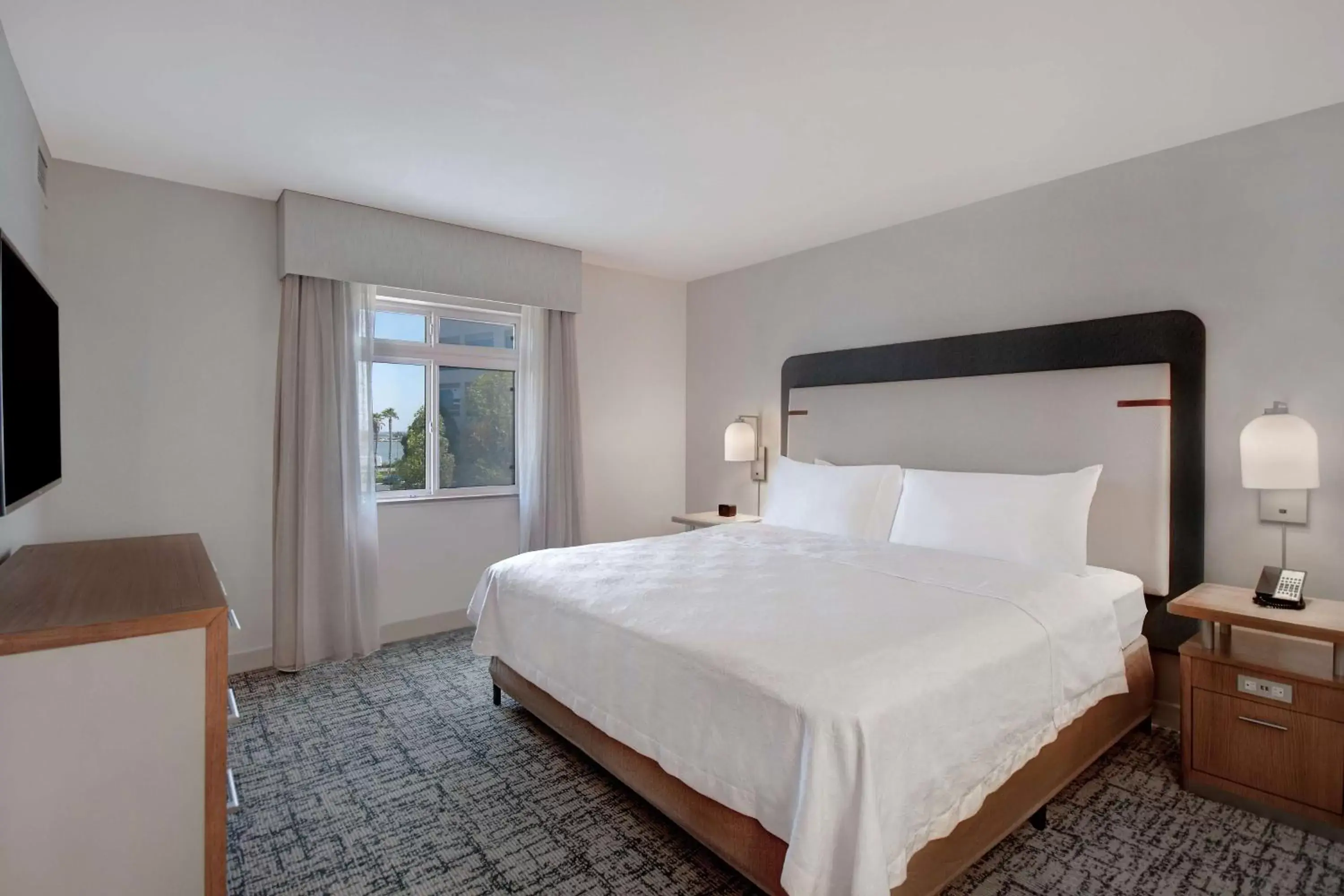 Bed in Homewood Suites by Hilton San Francisco Airport North California