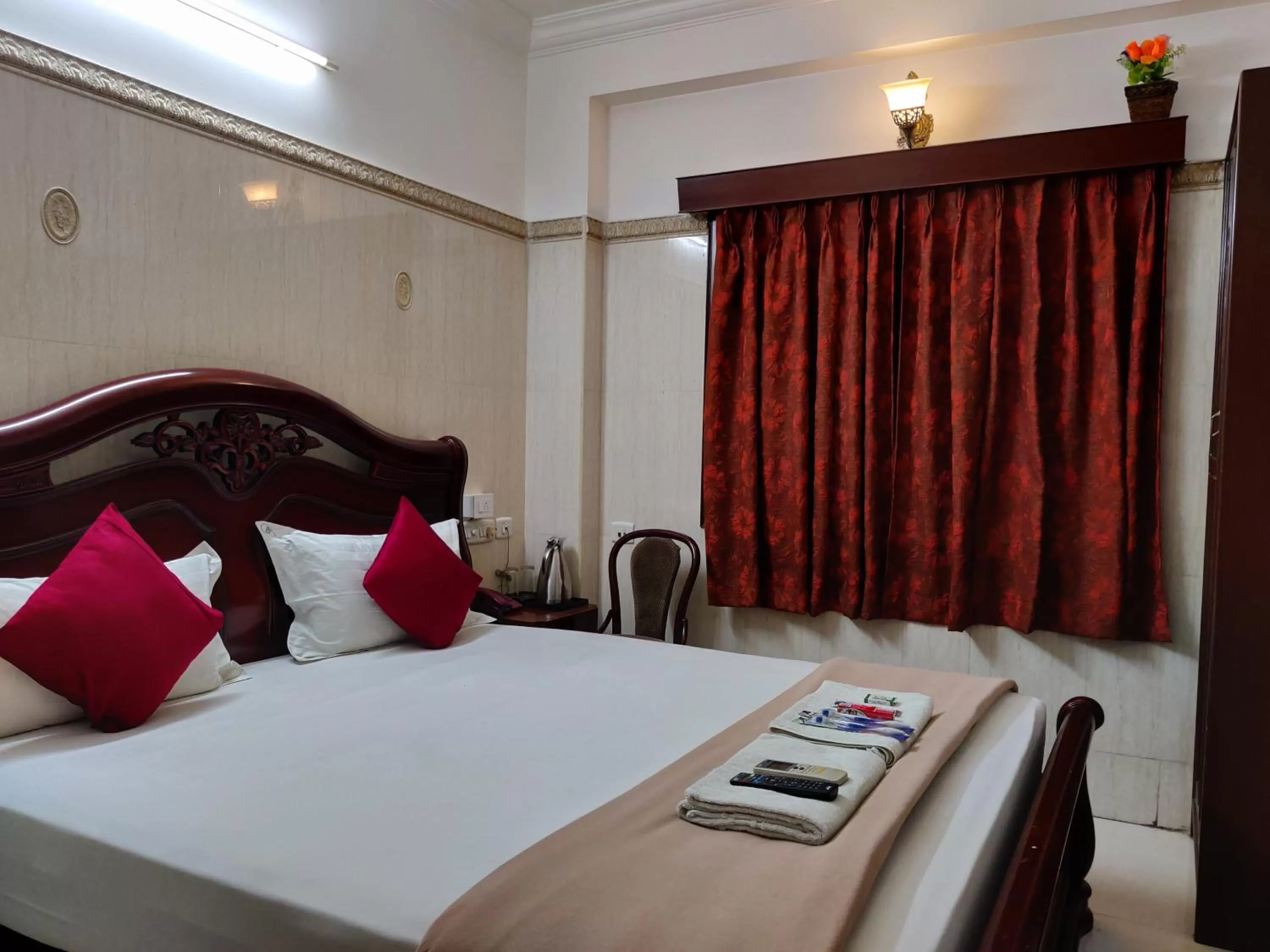 Bed in Grand View Residency Chennai